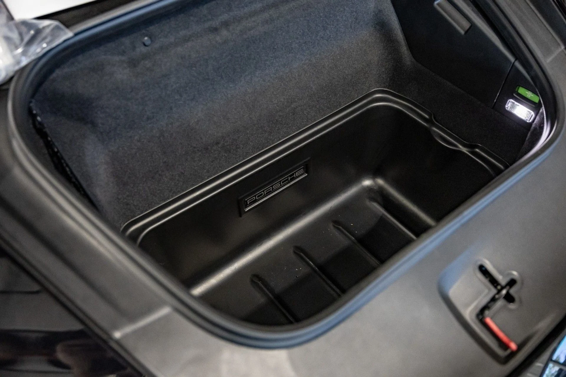 mph011_1792190926_jg_498dea6648