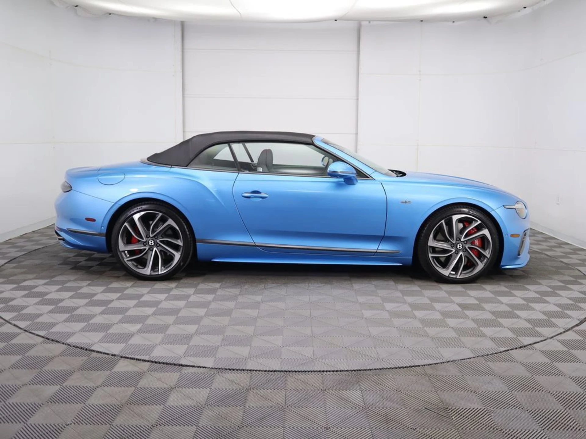 mph011_1793647233_used_2025_bentley_continental_gtspeedconvertible_8119_22941730_12_1024_4f66c85315