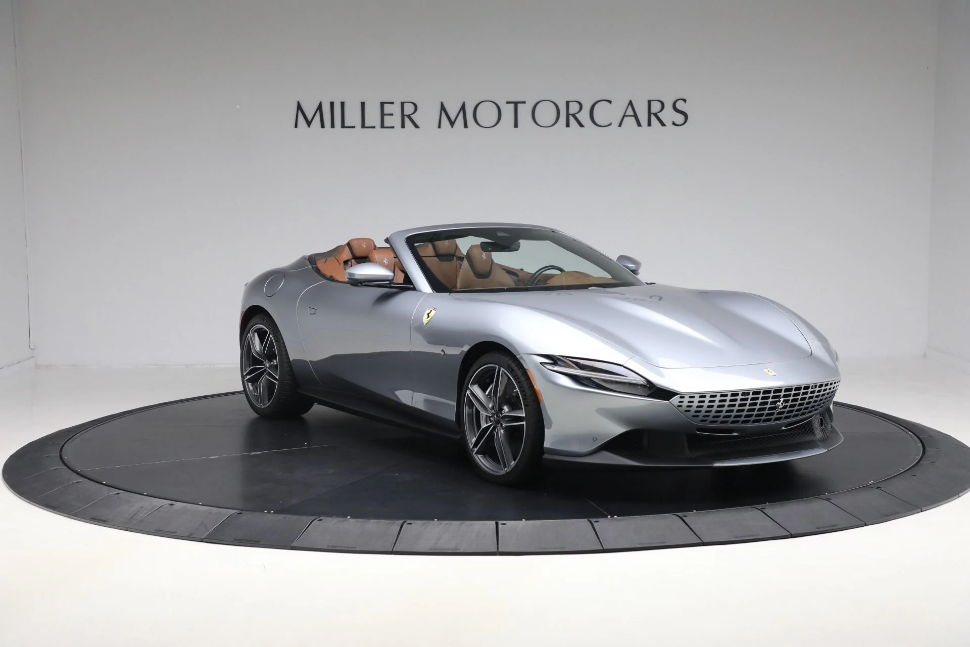 mph011_17970971_Used_2025_Ferrari_Roma_Spider_1767969069_85e9c60d4b