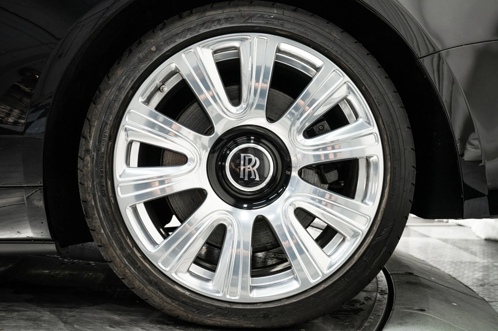 mph011_179861267_Used_2017_Rolls_Royce_Dawn_Full_Polish_Wheels_Contrast_Stitching_and_Piping_Low_Miles_1764715069_395ba43e67