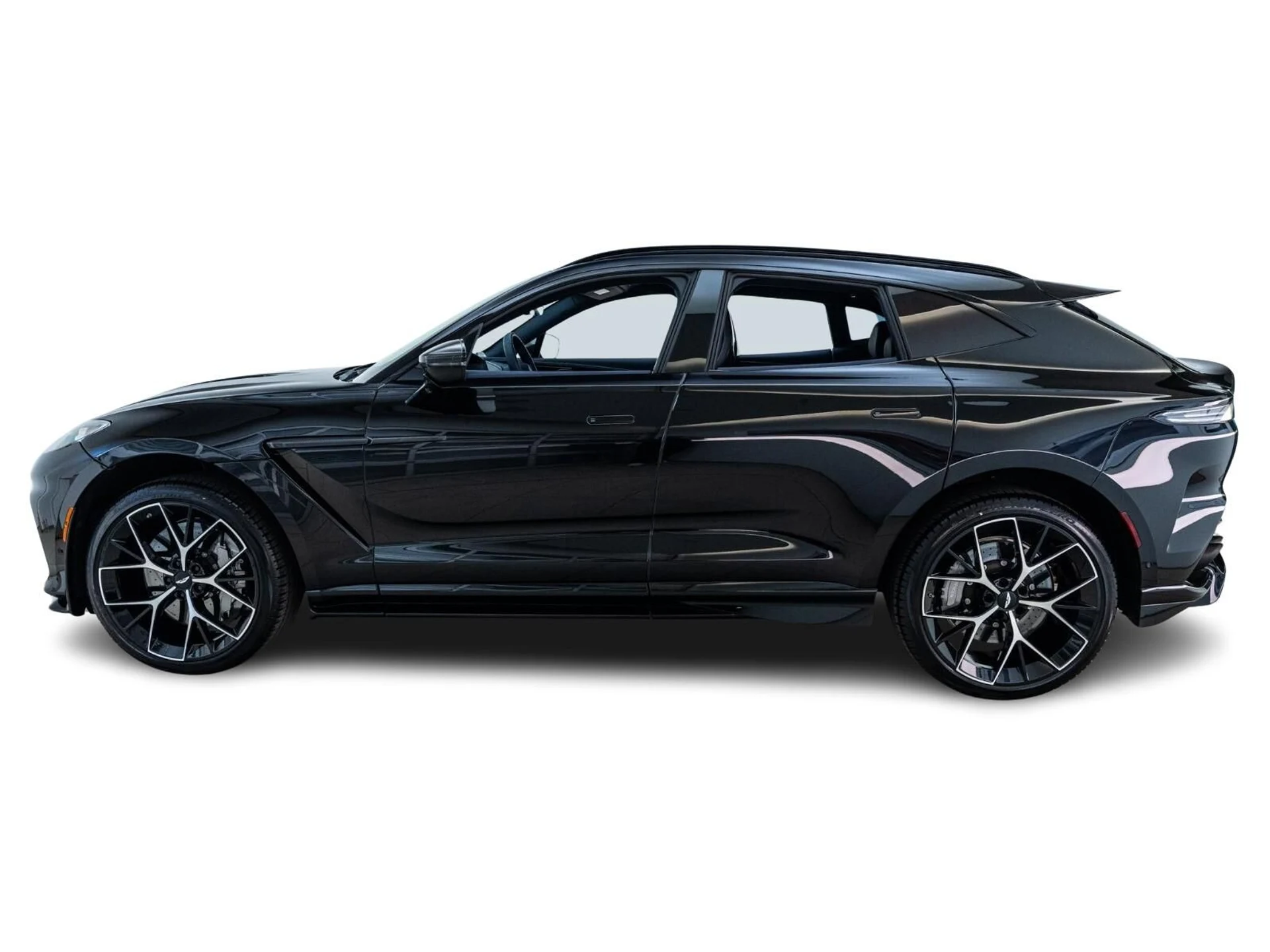 mph011_1805092109_New_2025_Aston_Martin_DBX_707_AWD_1744624291_2740faa670