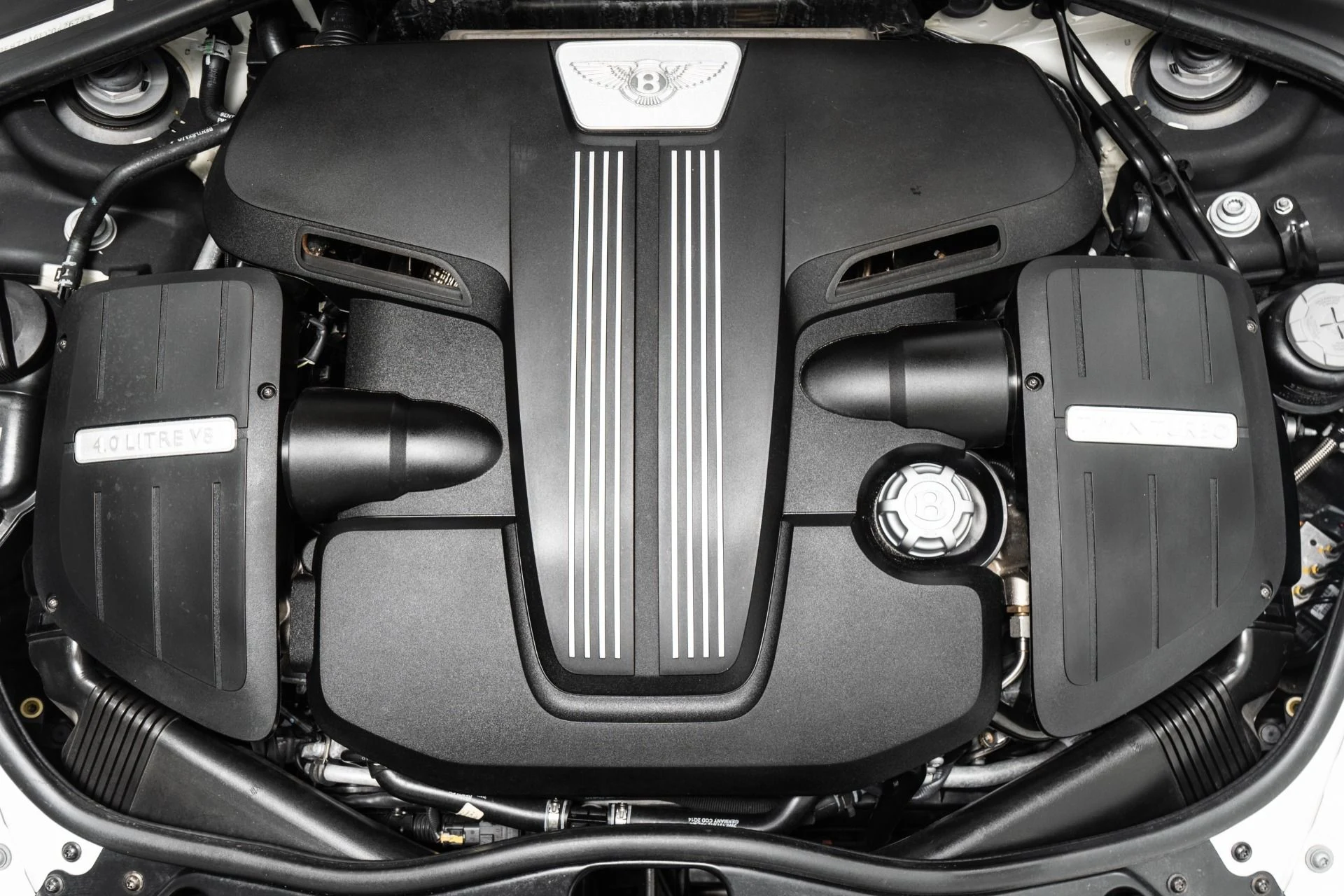 mph011_1807404217_Used_2015_Bentley_Continental_GT_V8_S_Mulliner_Driving_Specification_Two_Tone_Interior_1776277845_2535d8ee2f