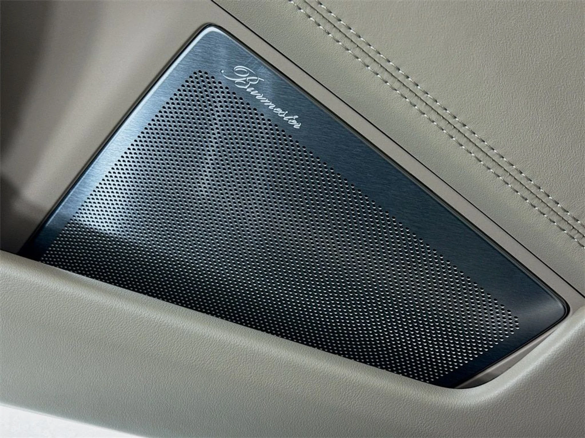 mph011_1808318368_49ccd81aa765181acf8dd8f6916a5900x_742c7b38f1