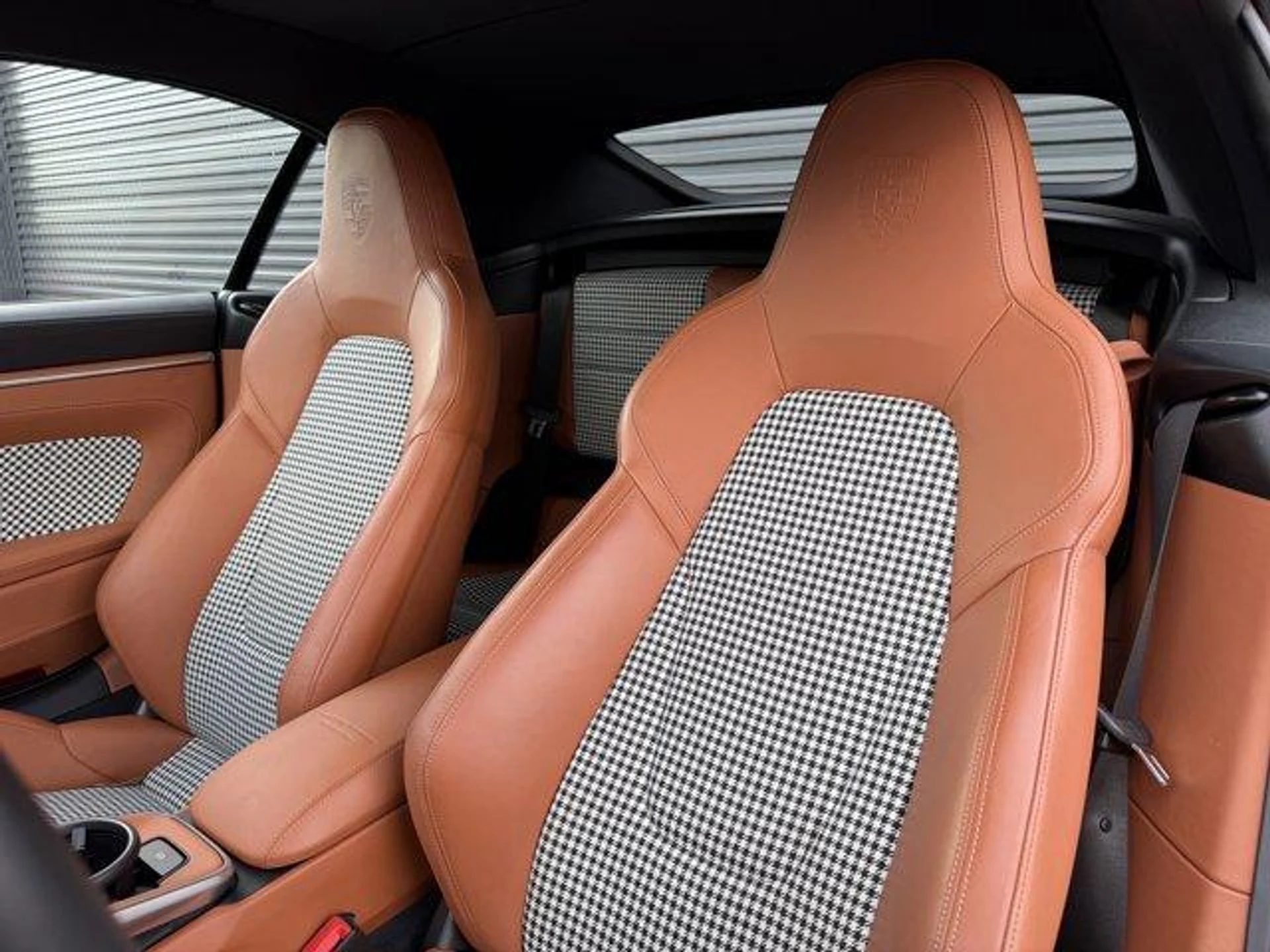 mph011_1809367032_V5_A_Zu_Mn_RL_Ux_Db_IZEUZL_869_Gys4_0a26a3d6f0