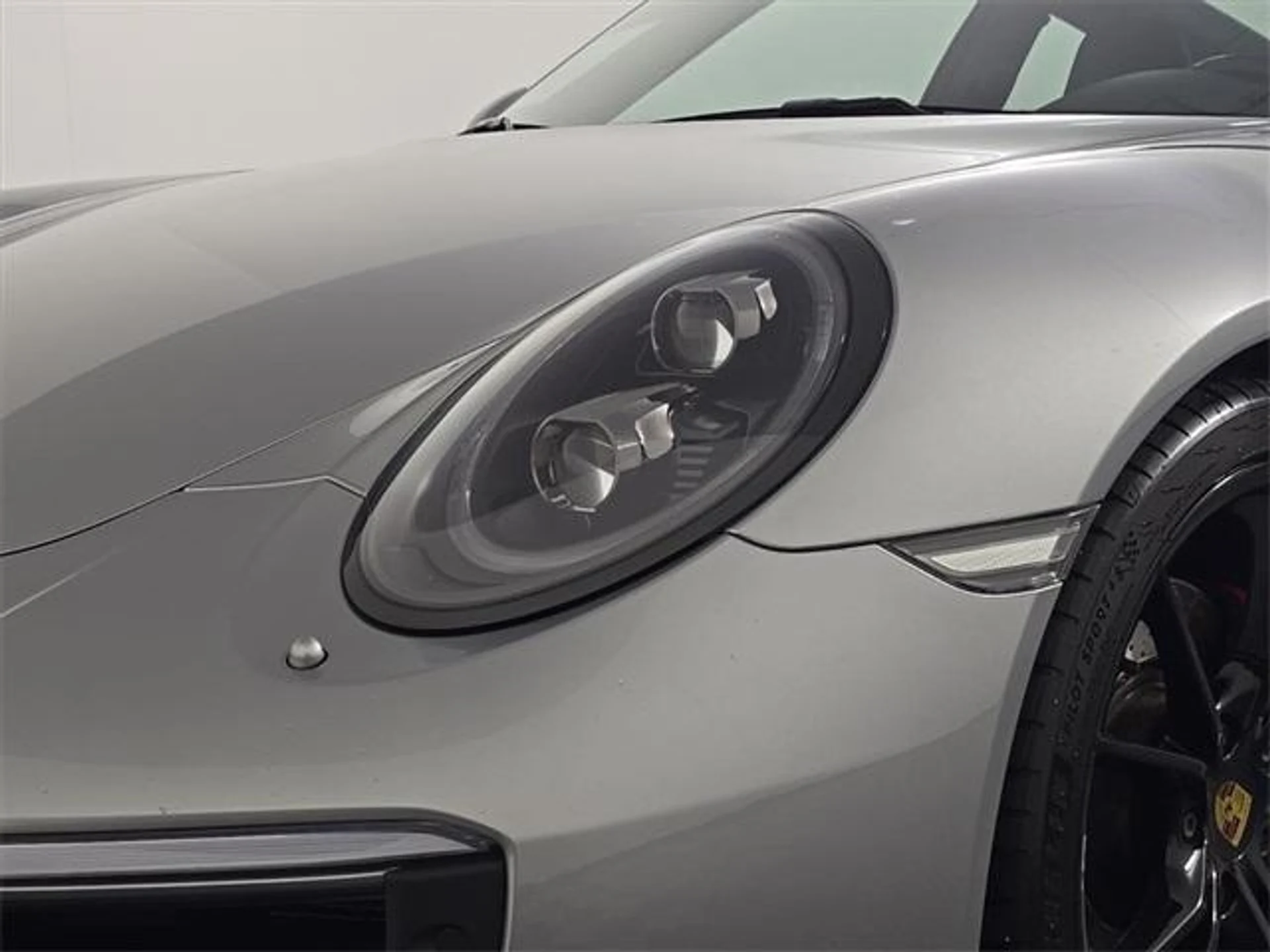 mph011_1810536559_Kh_M_Ey_H940wi_O_Naxxo8_AZW_3_J_Qcwg_9ddf5bbebd