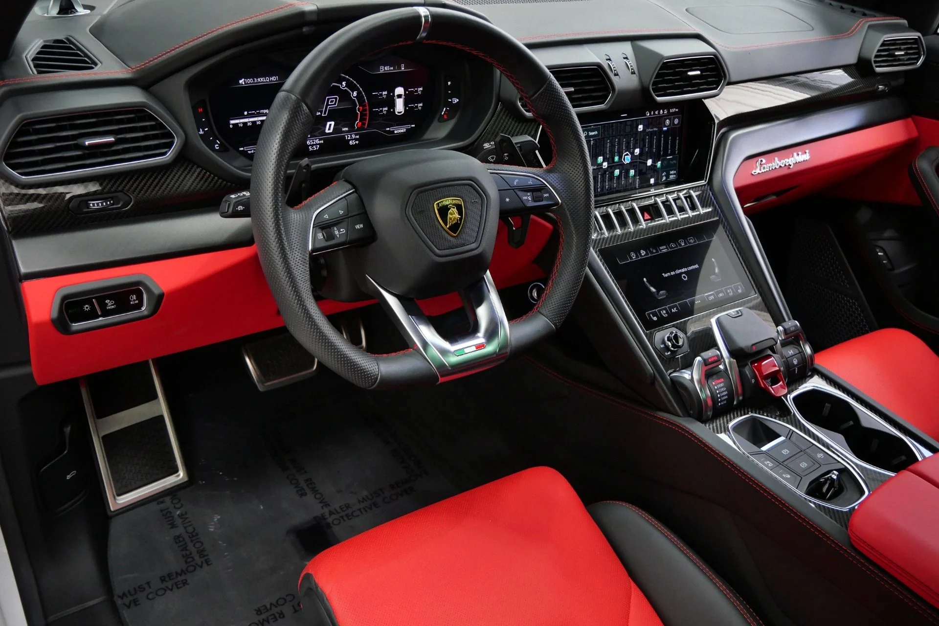 mph011_1811115856_Used_2022_Lamborghini_Urus_1747143629_ad7e9ee550