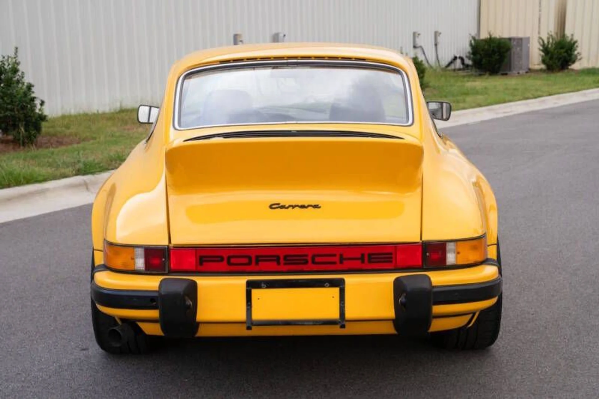 mph011_181445620_1976_porsche_911_carrera_coupe_911_carrera_coupe_85c90903eb