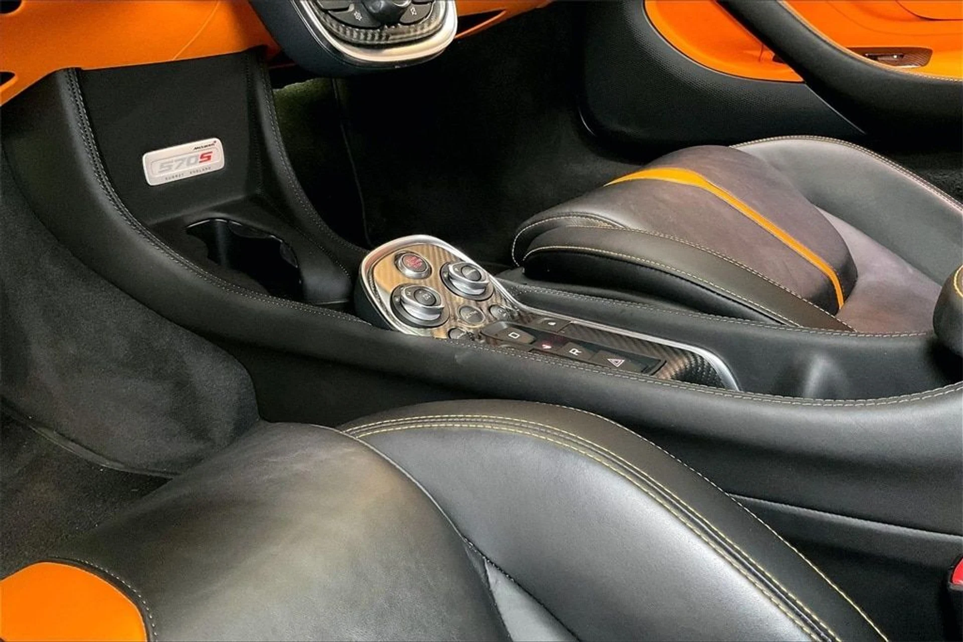 mph011_1814520861_dc810529233b86a204bc4d2b02703b5cx_7a923a72ee