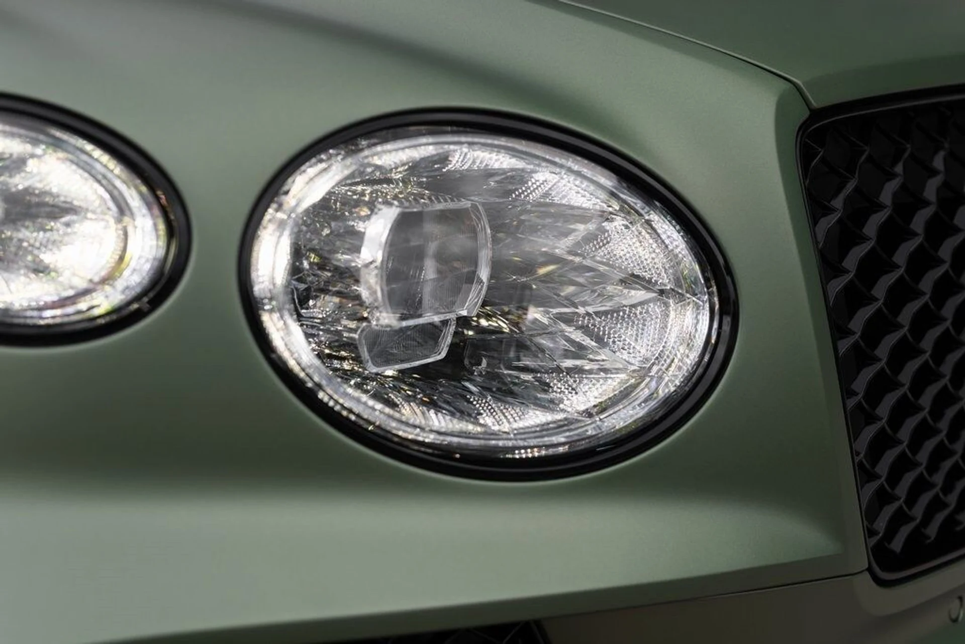 mph011_1815913138_b78a35ec1cd6112a338f4899da604ec9x_c75ed9ab2b