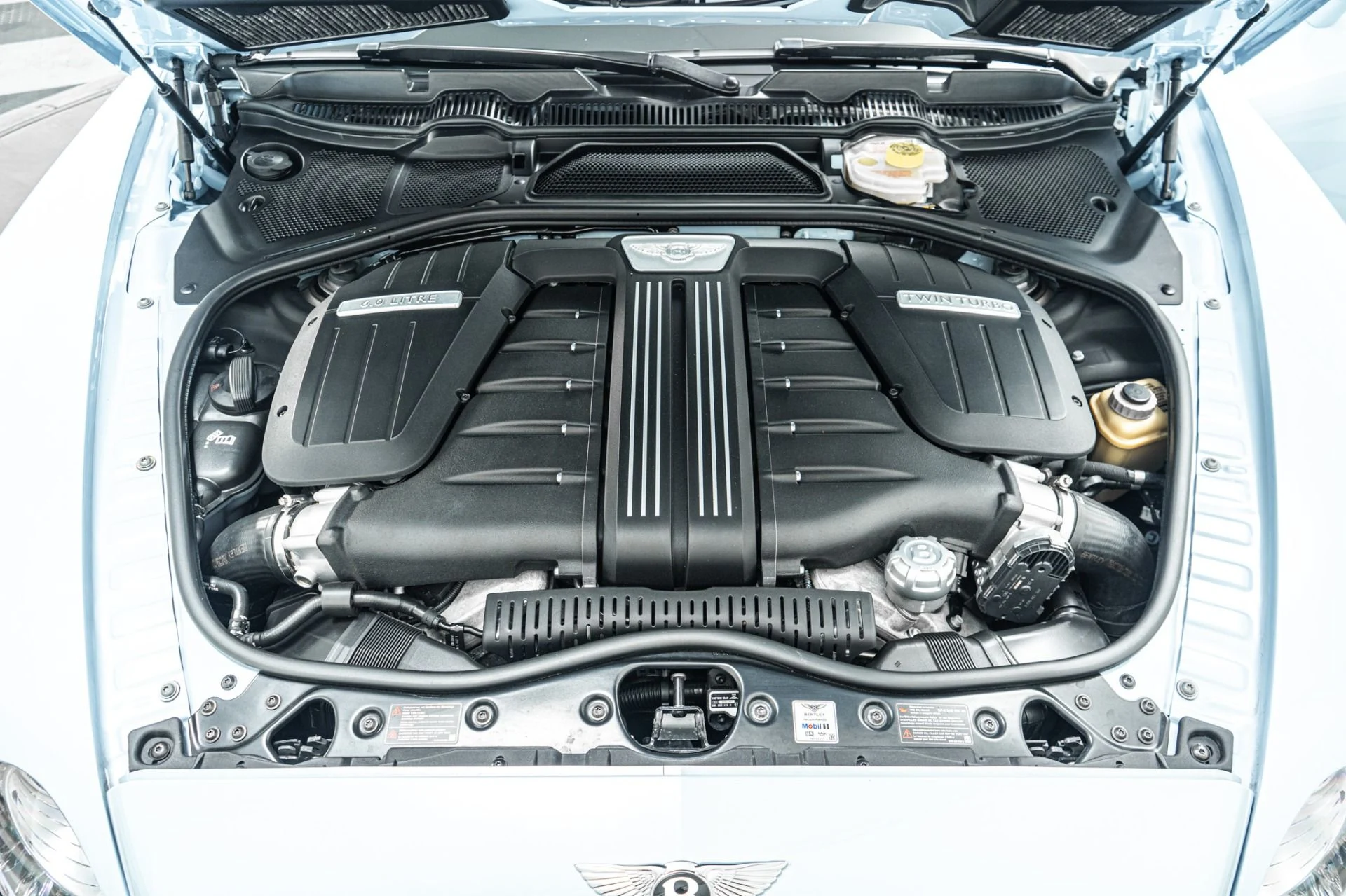 mph011_1818346699_Used_2016_Bentley_Continental_GT_GT_Speed_1785187271_42cfaa0123