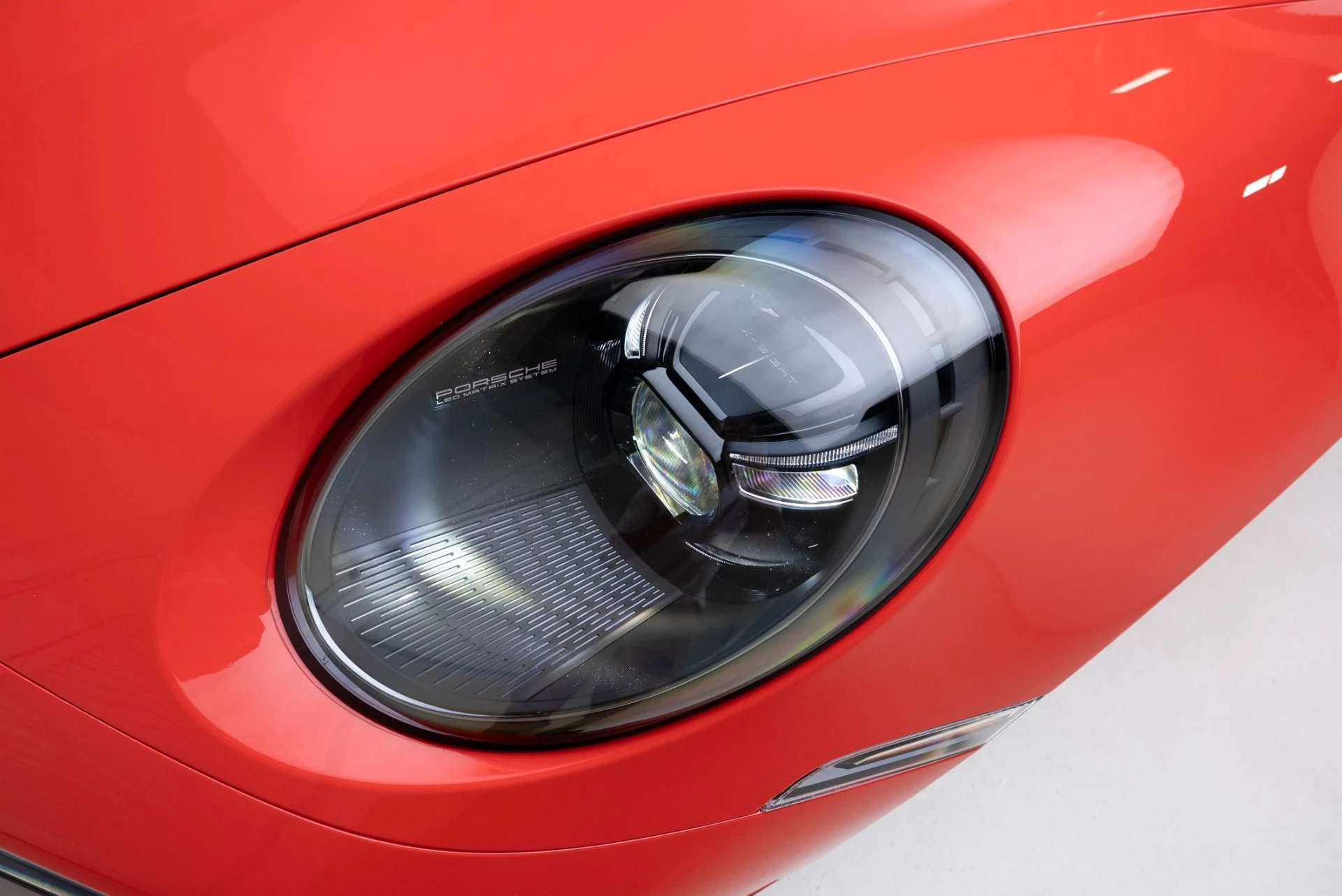 mph011_1818666725_Used_2022_Porsche_911_Turbo_S_1779228763_3c3b61b764