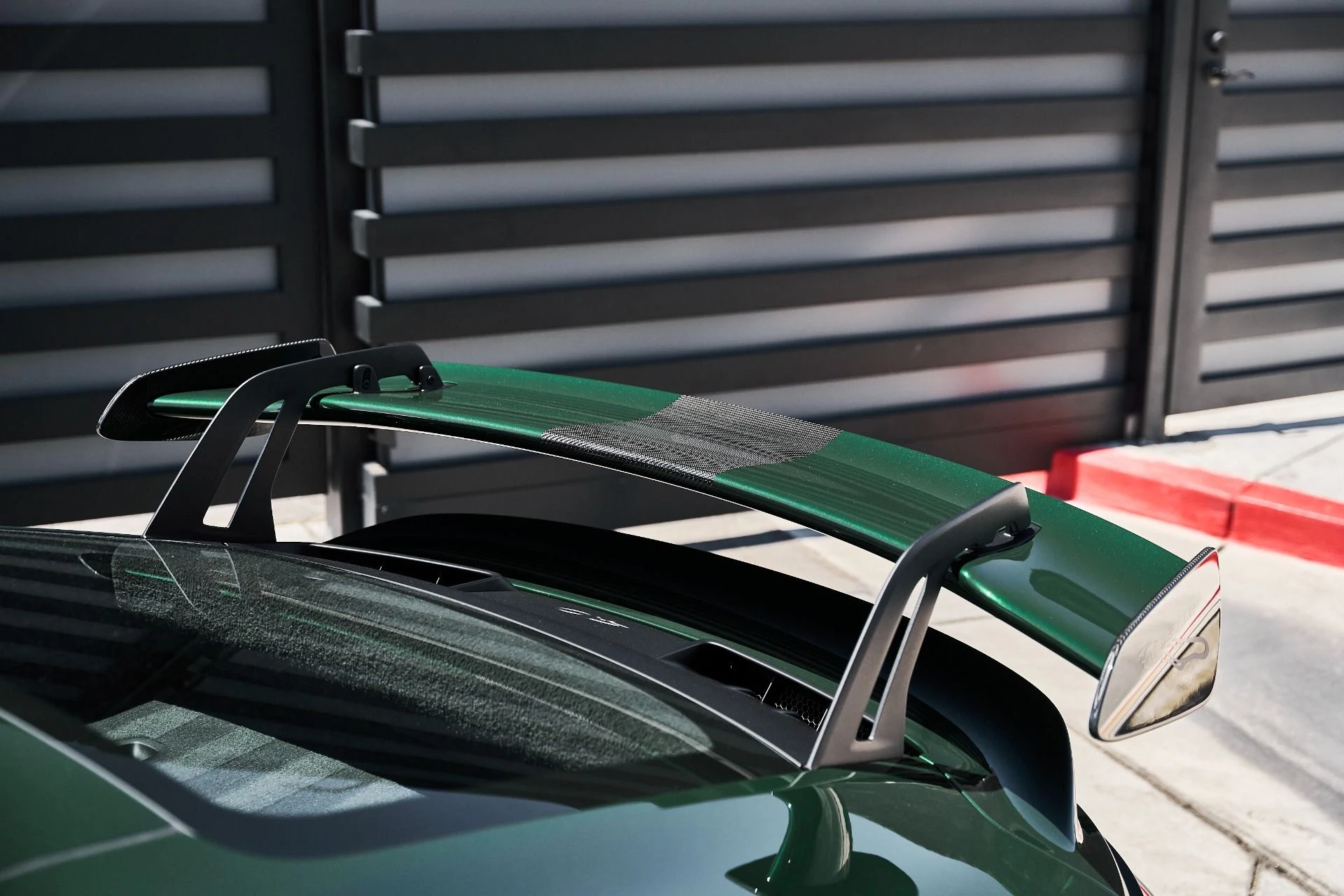 mph011_1819309596_Used_2025_Porsche_911_GT_3_1780363226_e8eda6ce76