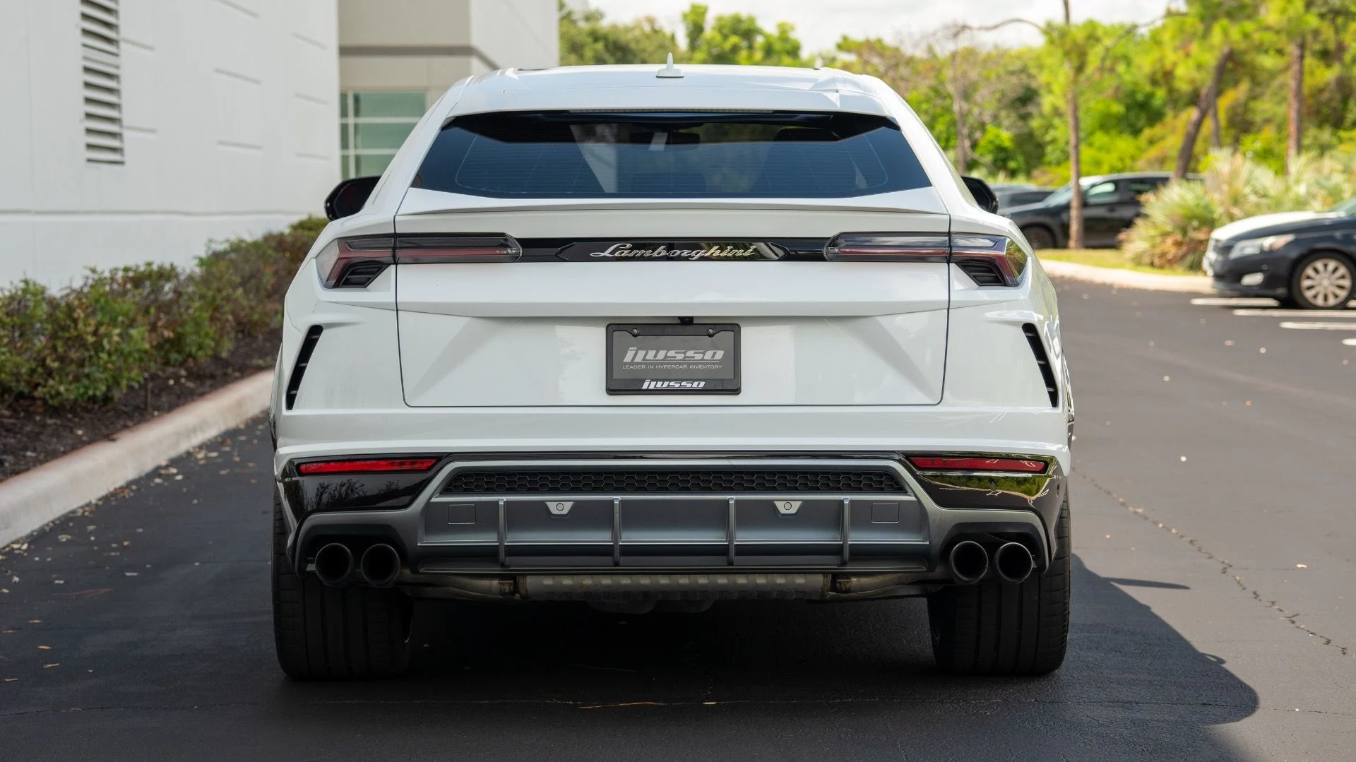 mph011_1819737490_Used_2021_Lamborghini_Urus_1754681880_d53de14c72