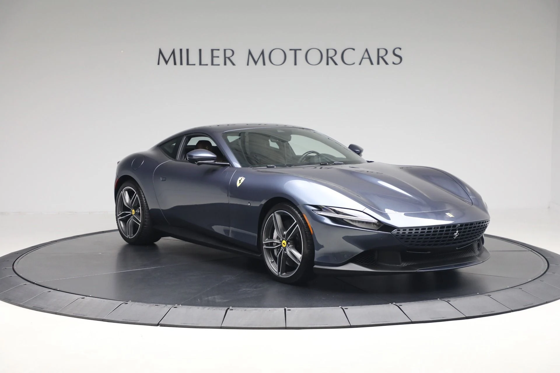 mph011_1821354487_Used_2021_Ferrari_Roma_a600e4fba3