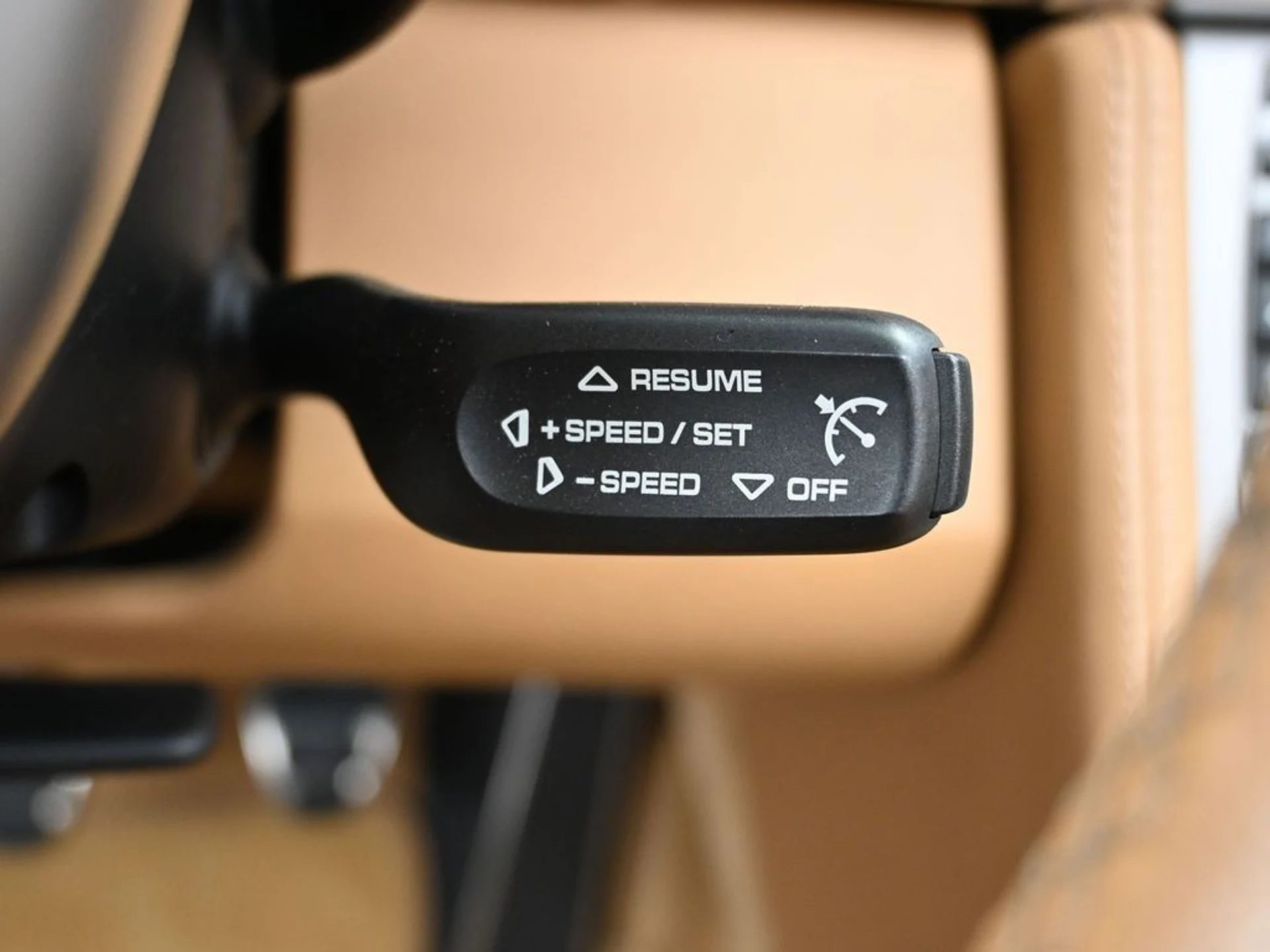 mph011_1822809583_527bc6e25954d8021d52c82136ec82bf_d4e31e86c5