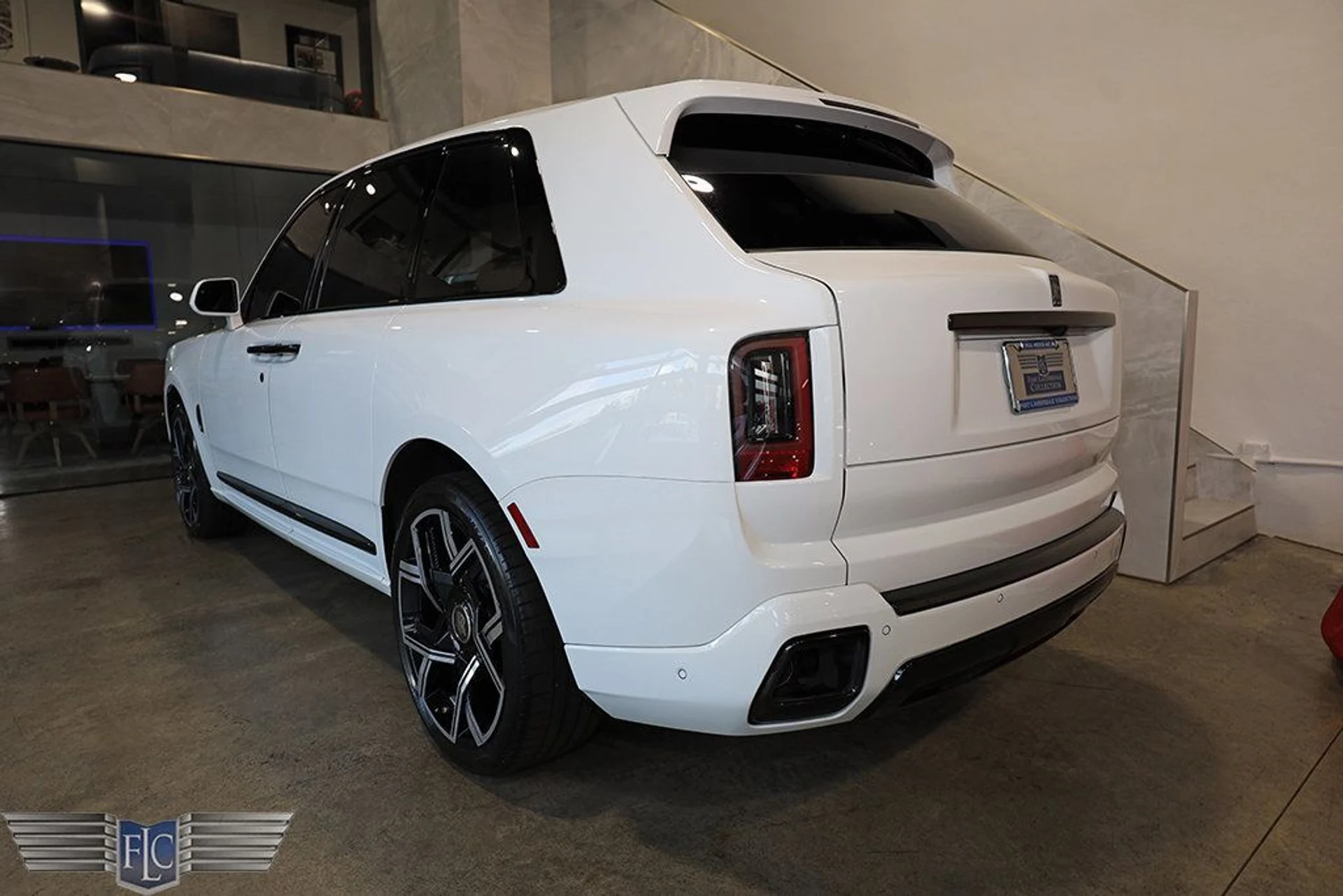 mph011_1826172032_used_2026_rolls_royce_cullinan_blackbadgesportutility_9689_23031080_12_1024_1fa97d3b77