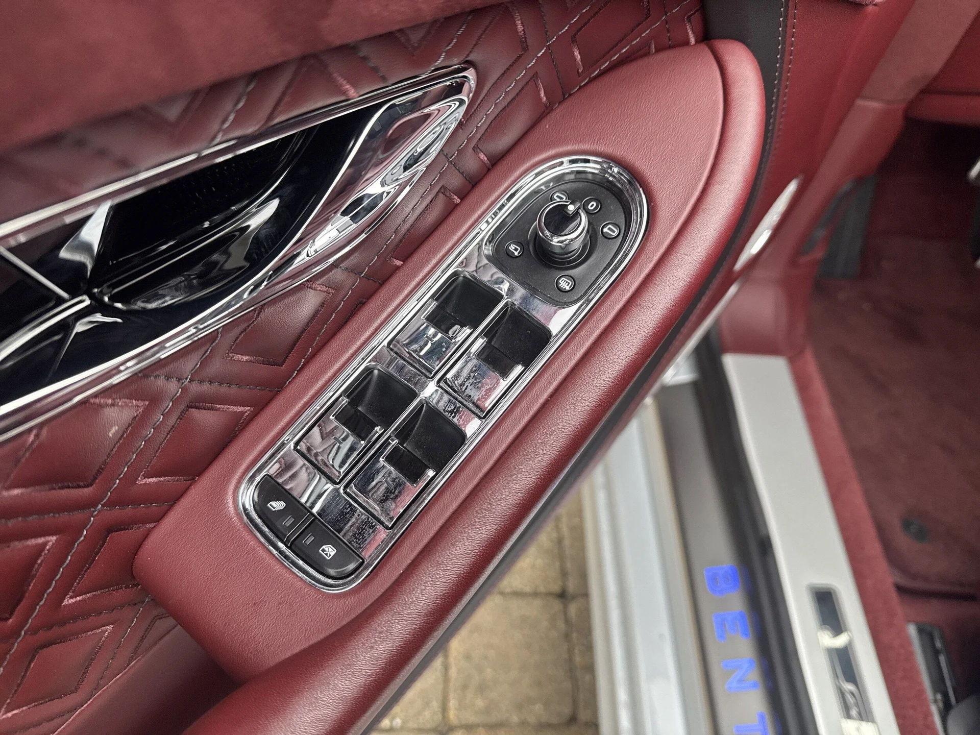 mph011_1833581347_8ff3ff5ecdd068078db43c5527b0288dx_fbd45470c3