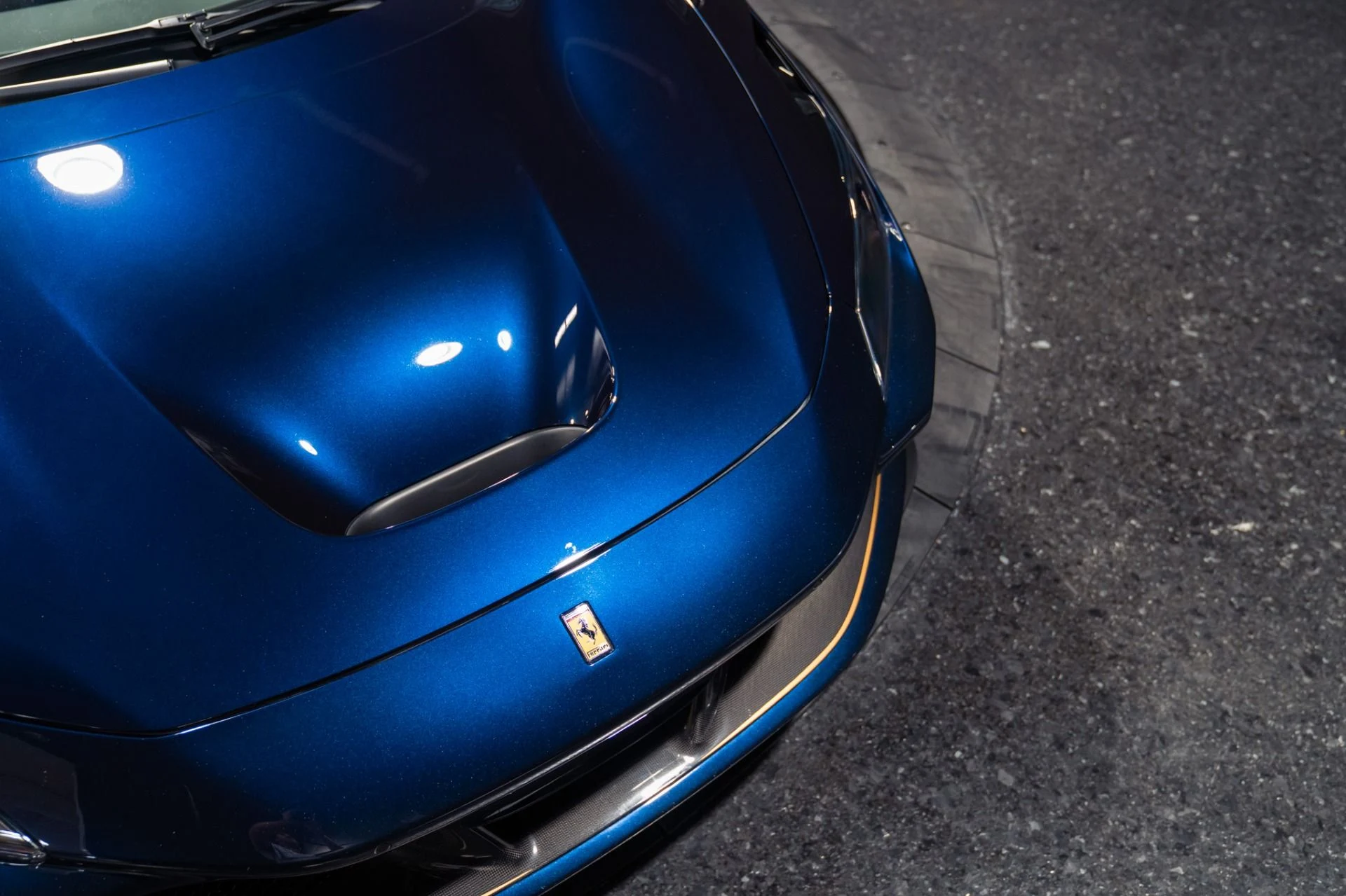 mph011_1838082348_Used_2022_Ferrari_F8_Spider_Tailor_Made_1785567772_27d28c6930