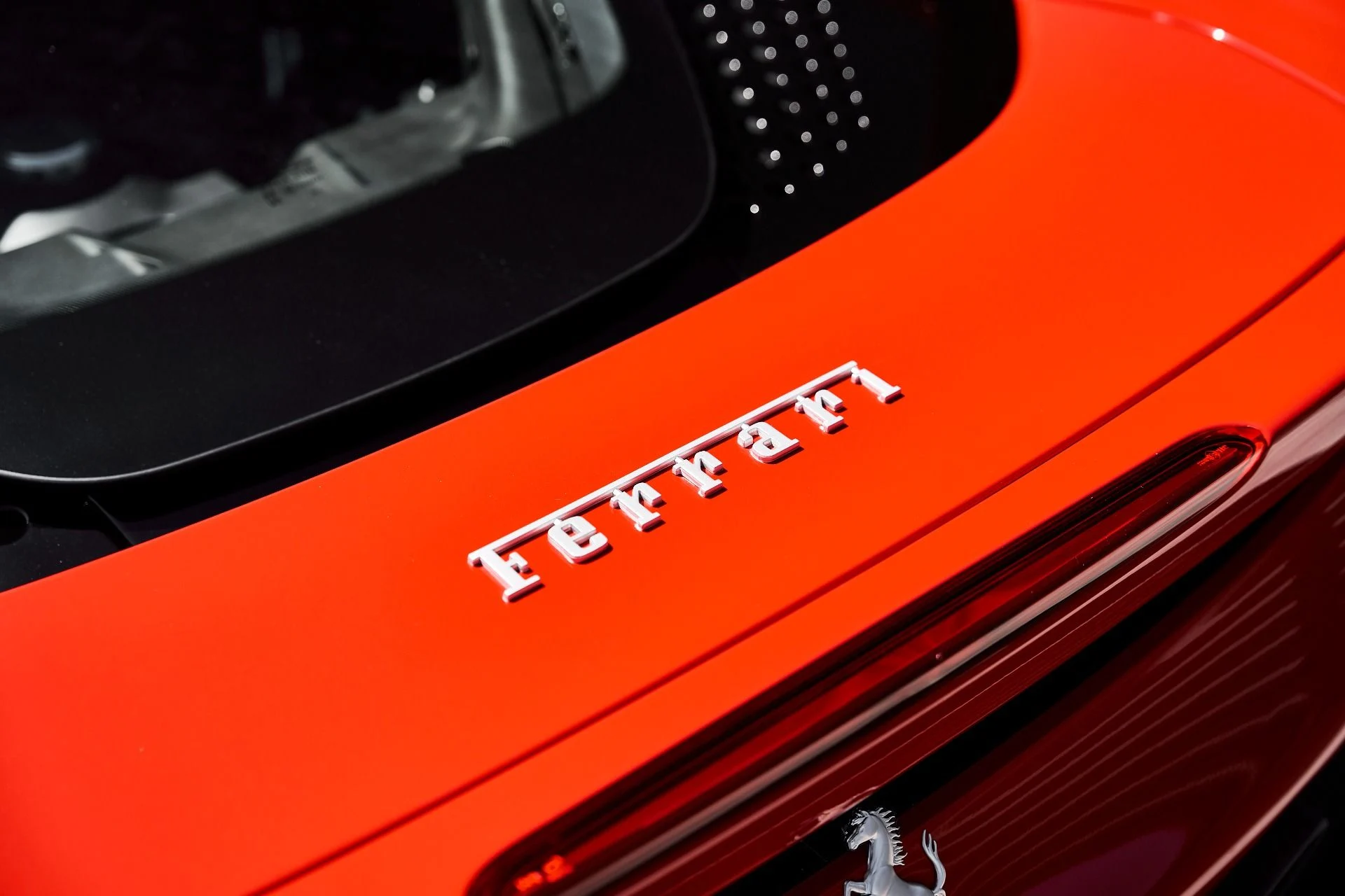 mph011_1838474339_Used_2025_Ferrari_SF_90_Spider_Base_1776296439_41affb54ea