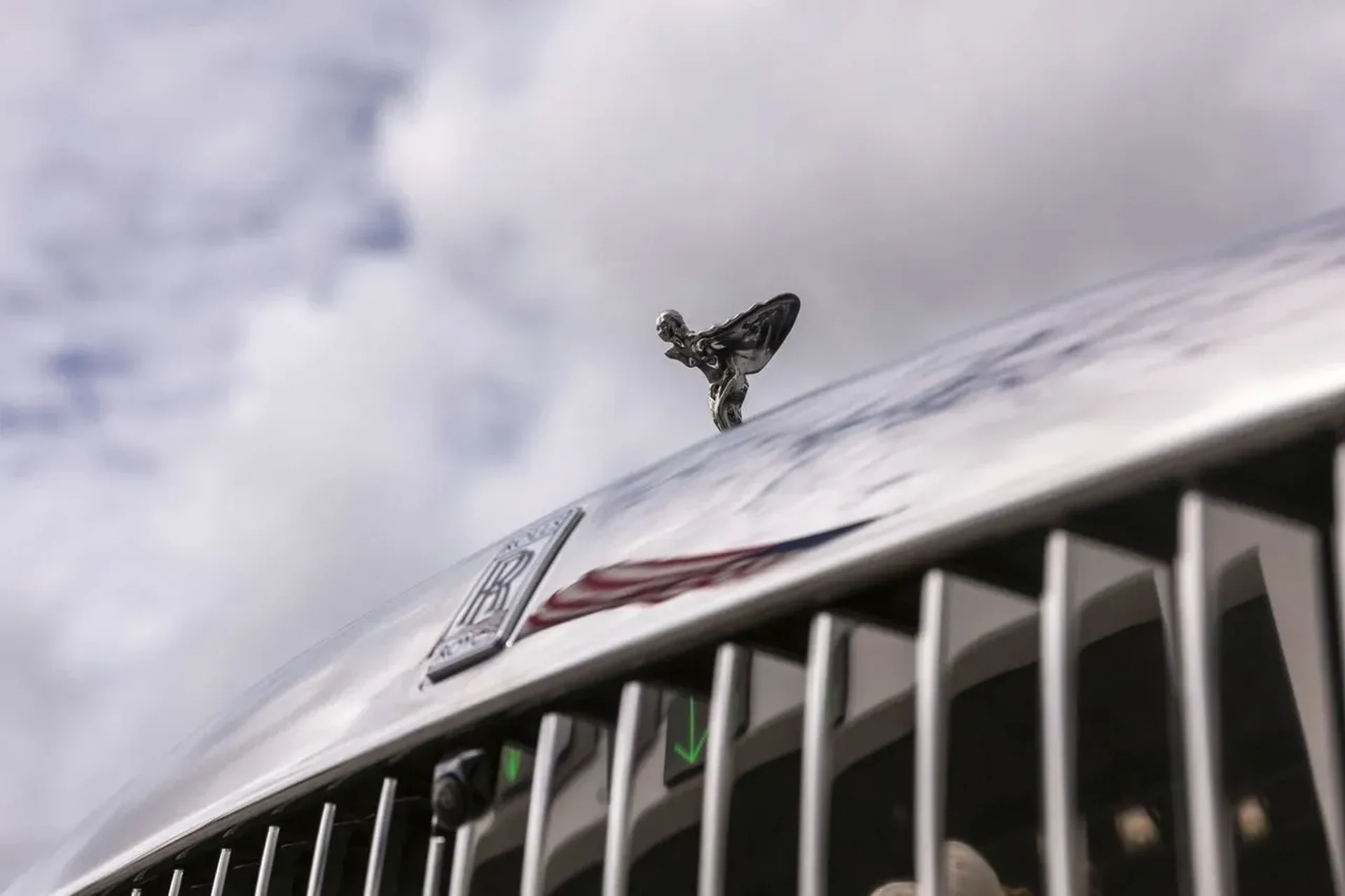 mph011_18389082_e38affdb42514618bf1b83d3f189de18_652e449f4c