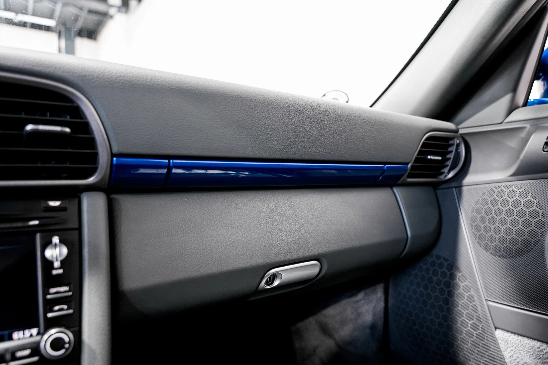 mph011_1841120497_148652b53efb923d594eebccd25a8e9bx_69033eea00