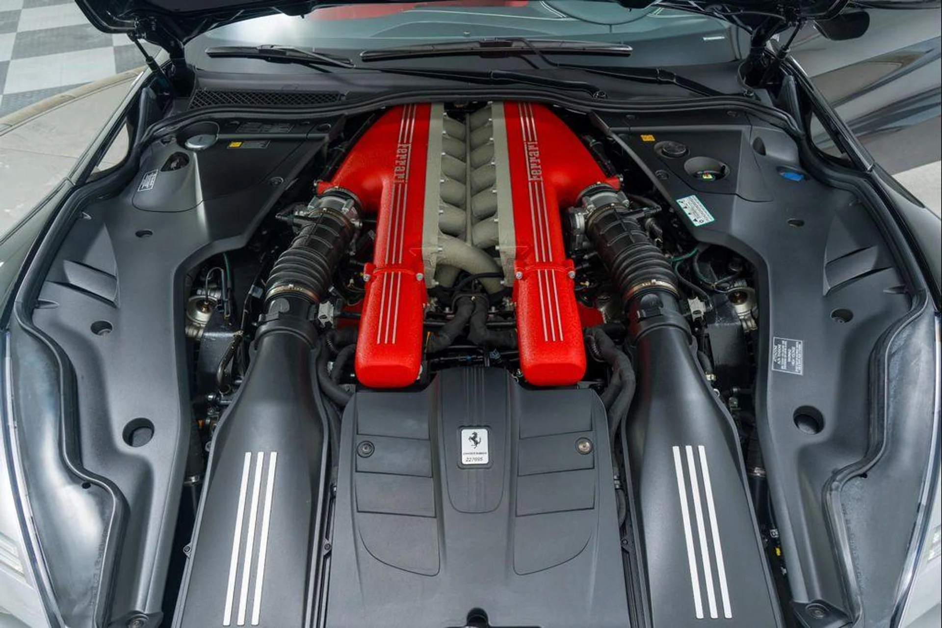 mph011_1841714873_9lqyu_SJT_Xe13de_Zng_M_Gyrcb_WW_Wo_2c3e938f2d