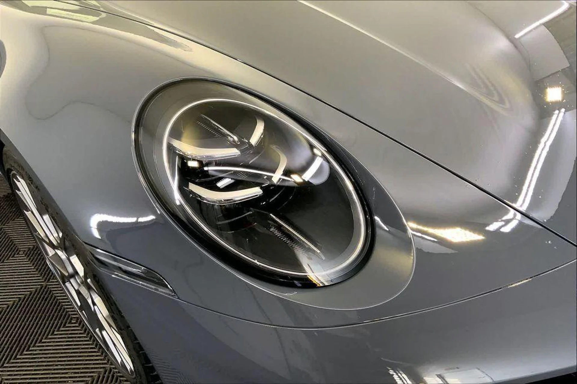 mph011_1853139493_Rvd_O_Gd_Na_UJ_9_C_Ug_T_Seqa0c_Qof_L0_bf33819867