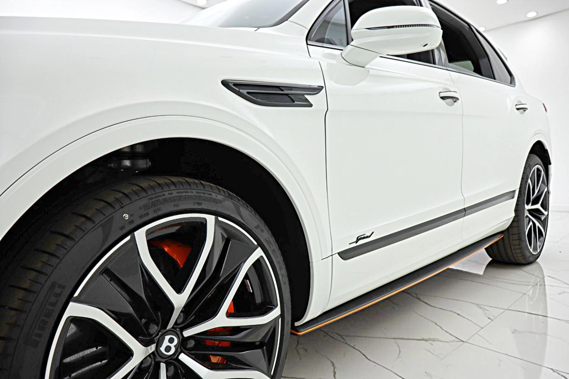 mph011_1855351932_New_2026_Bentley_Bentayga_Speed_5f24f0f2fb