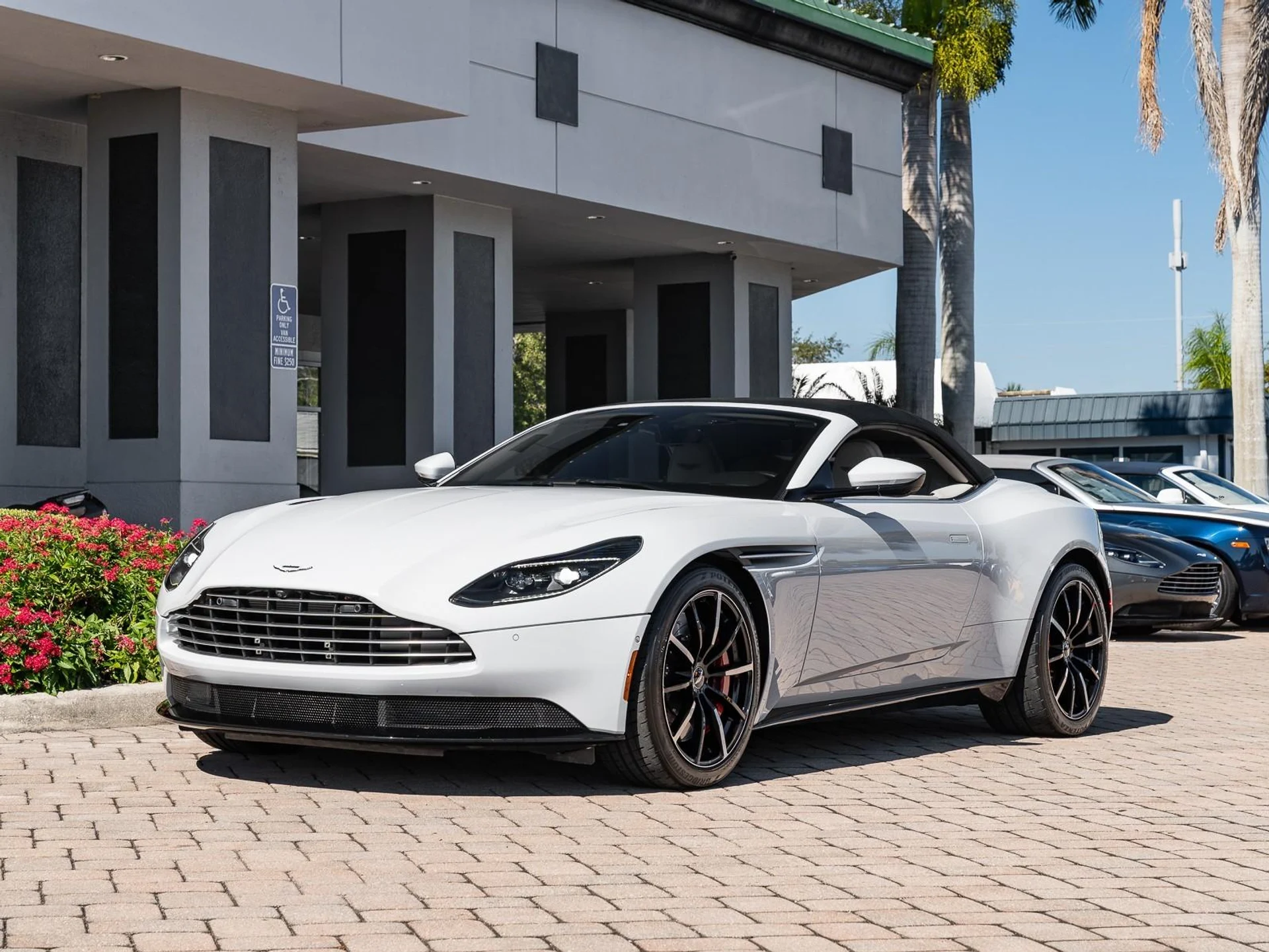 mph011_1859019834_Used_2022_Aston_Martin_DB_11_Volante_1767028100_f56957ba7a