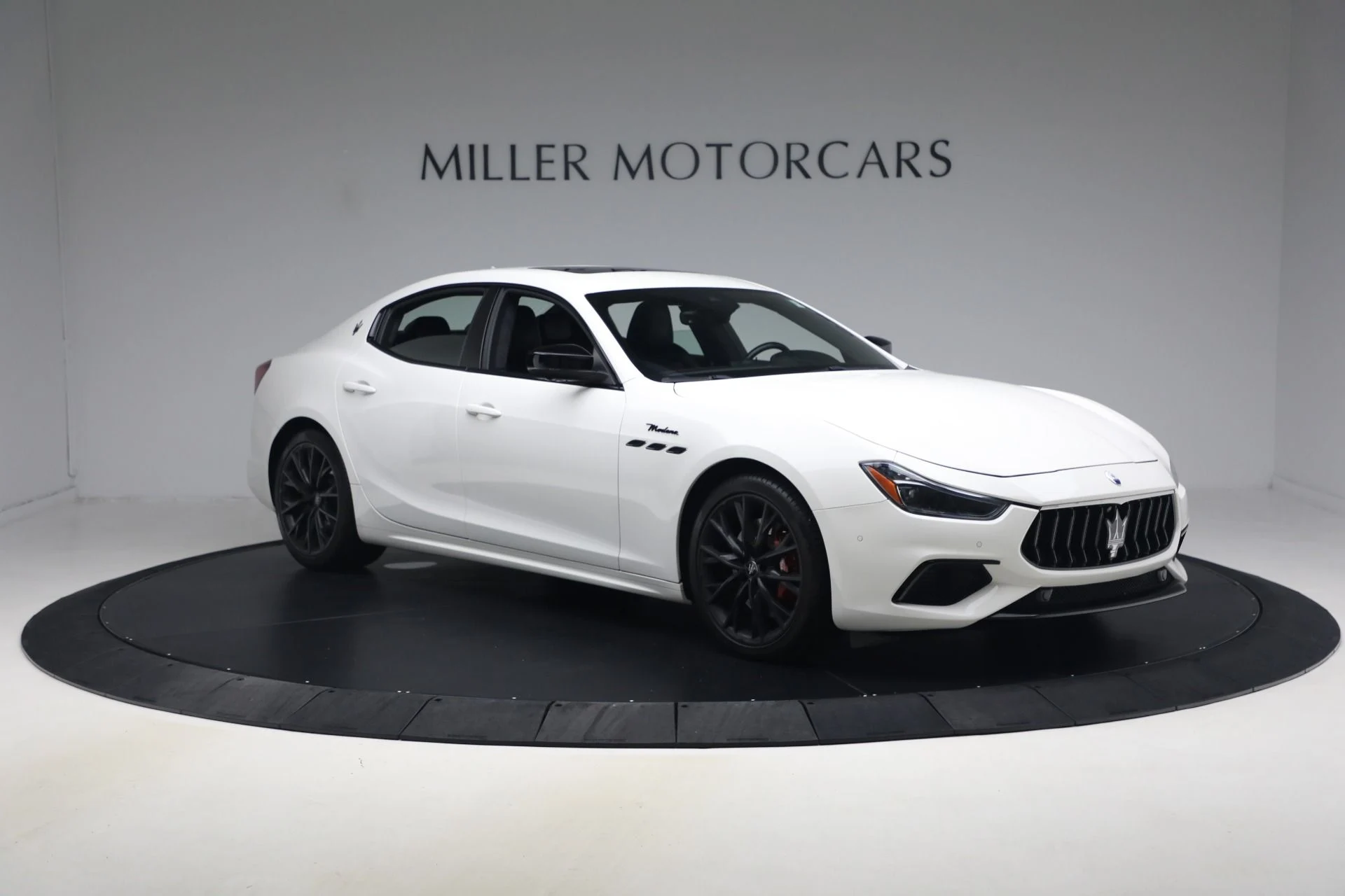 mph011_1862837007_Used_2022_Maserati_Ghibli_Modena_Q4_1788557289_0ad0a045a1