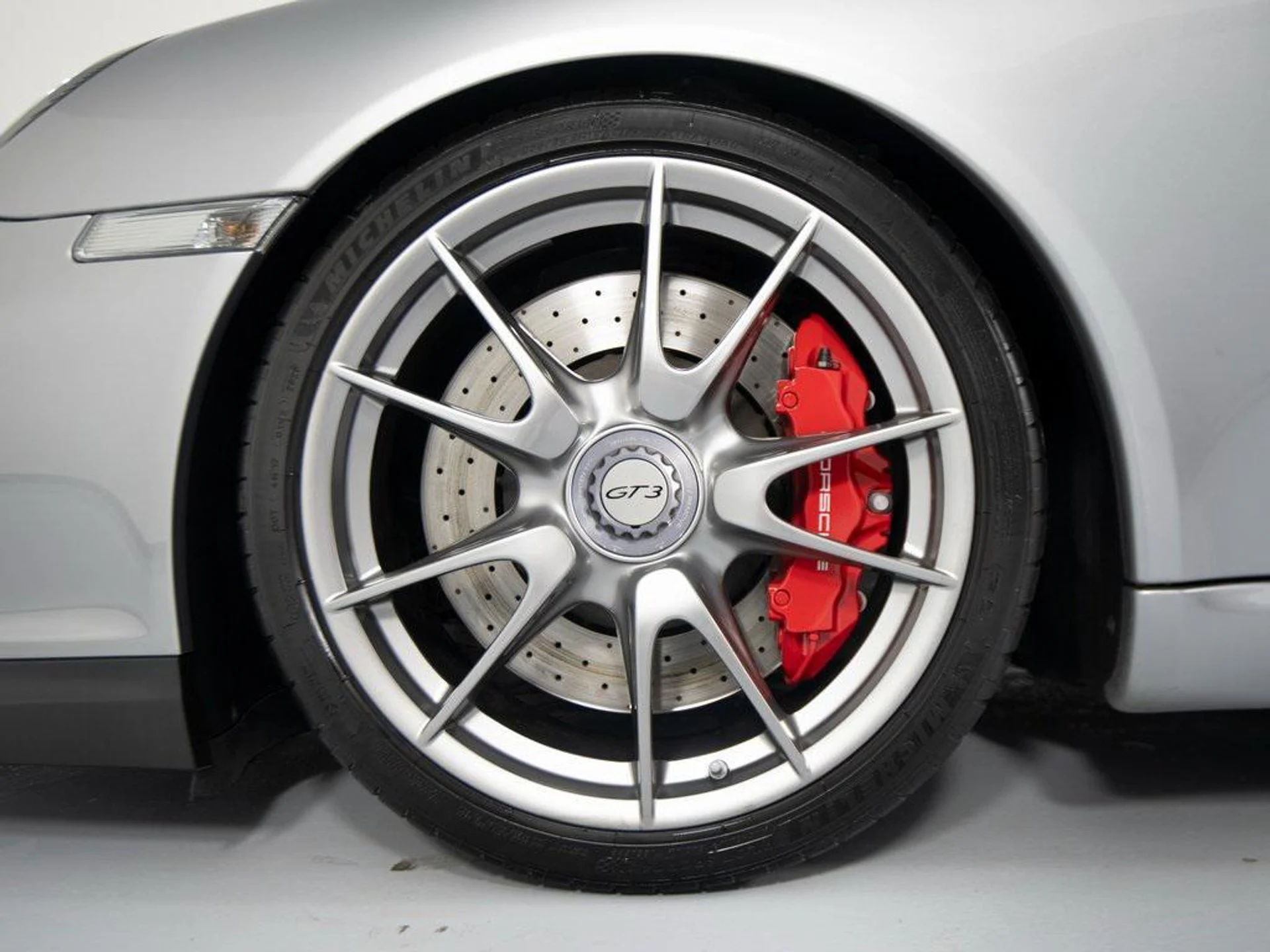 mph011_187239656_E_Qc_Vn_S8o2_OU_1_R1cc_YK_Ozo8_Dfm_XE_e1f0a37fc4