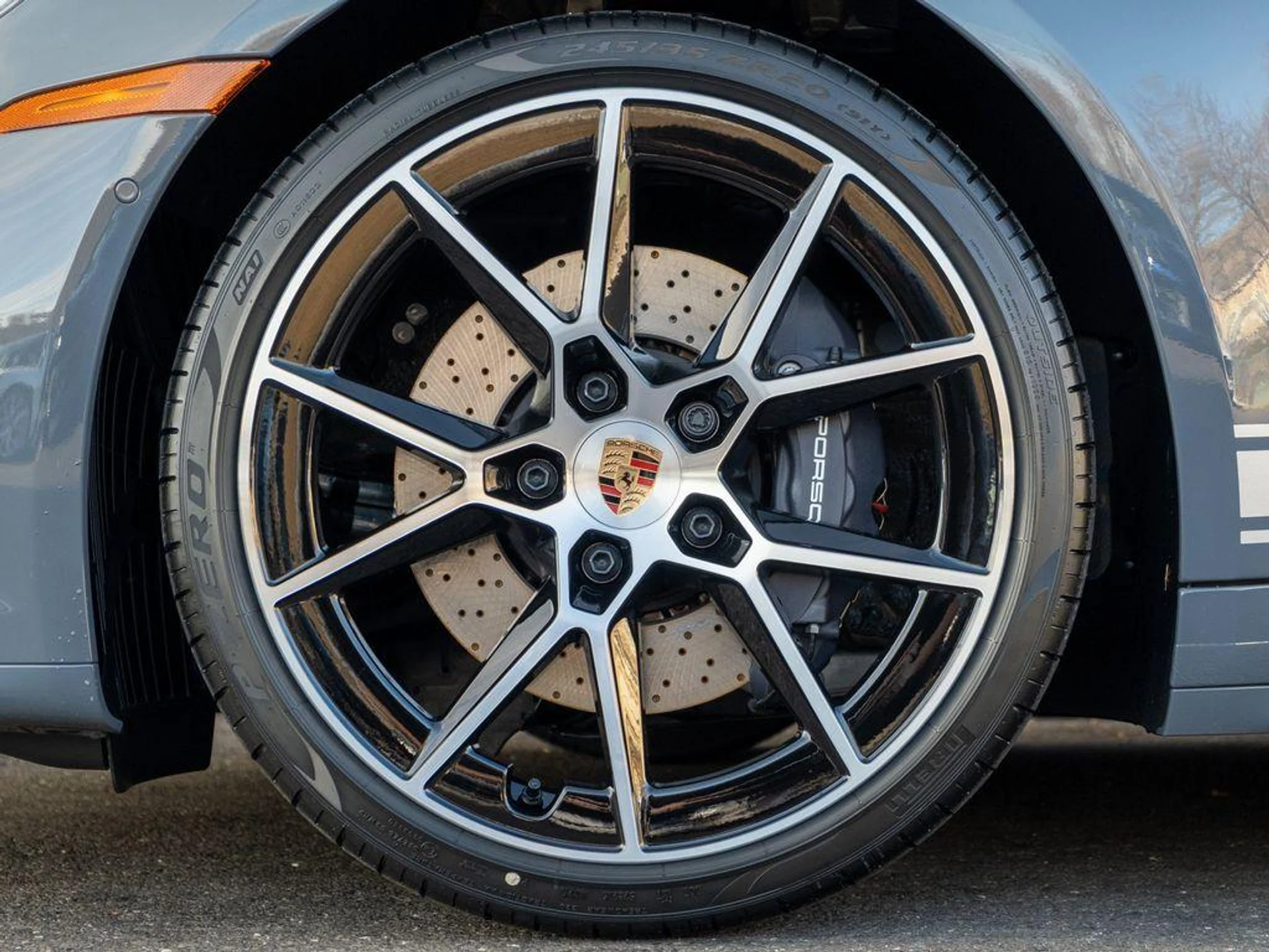 mph011_1877198394_ju_mw_WG_6q_V8m9r_R_Qzb_Di_Mawb_Bl_A_62fe562b92