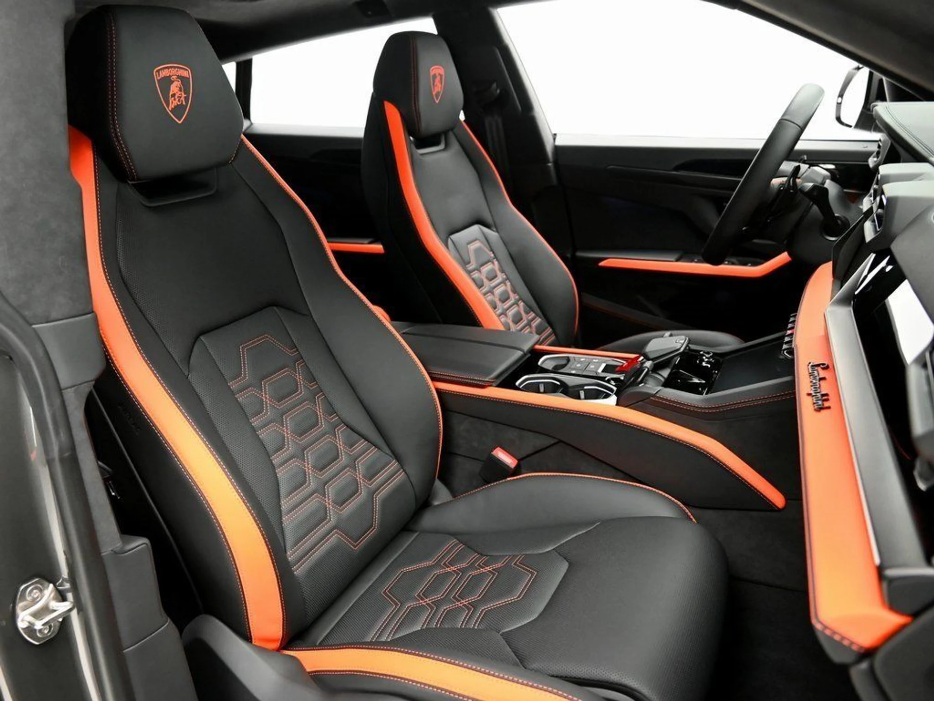 mph011_1880949354_c09c7384681e098bd78f662dfd77163d_3cf18c89e2