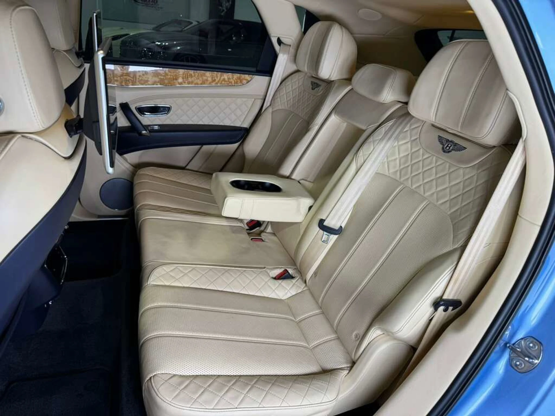 mph011_1881752351_ef104aa76378cce08c71d78769b8cb61_c6245992f7