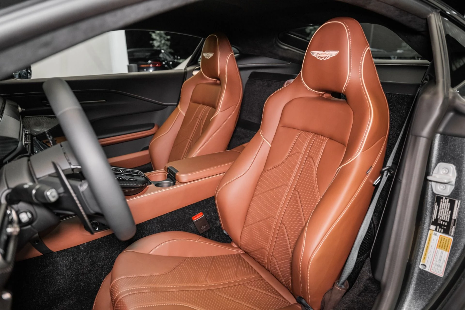 mph011_1889924637_New_2026_ASTON_MARTIN_VANTAGE_1756307805_77a77dd35f