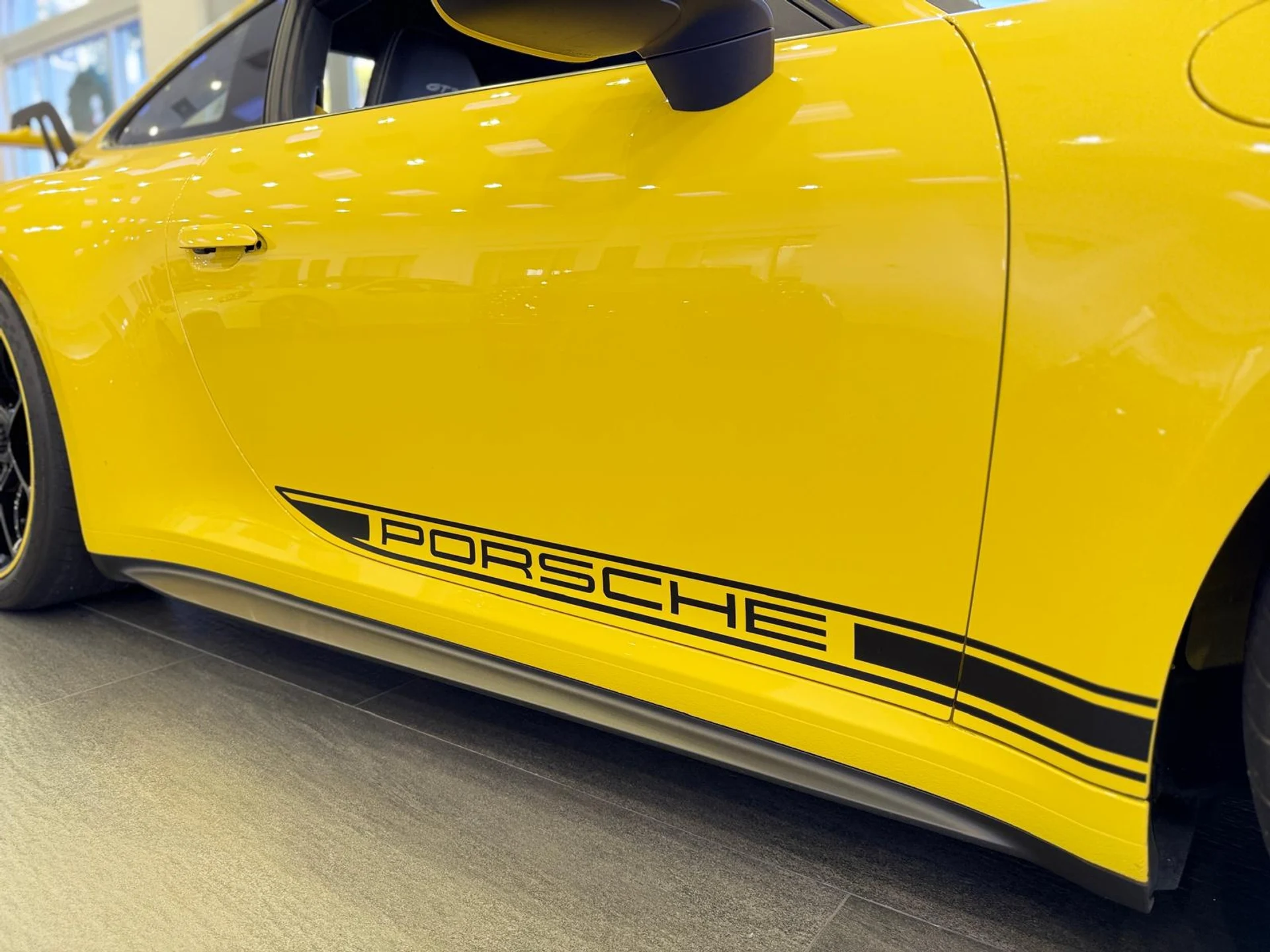 mph011_1891086138_Whats_App_Image_2025_12_22_at_6_00_56_PM_36_bfc893e278