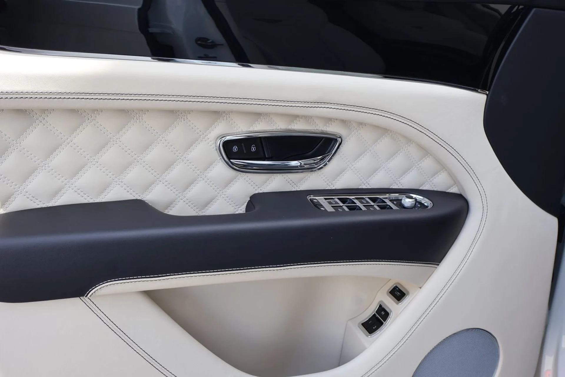 mph011_1892138361_12_1902ce735f