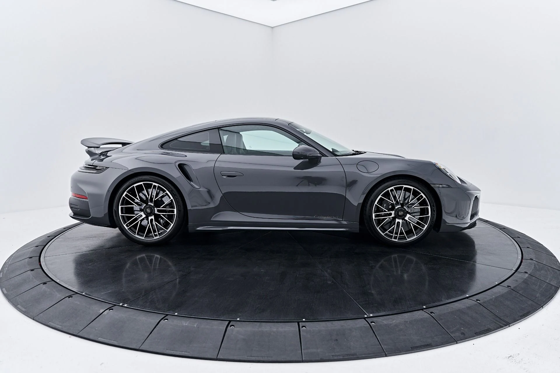 mph011_1897175778_Used_2026_Porsche_911_Turbo_S_1789622219_29754fe598