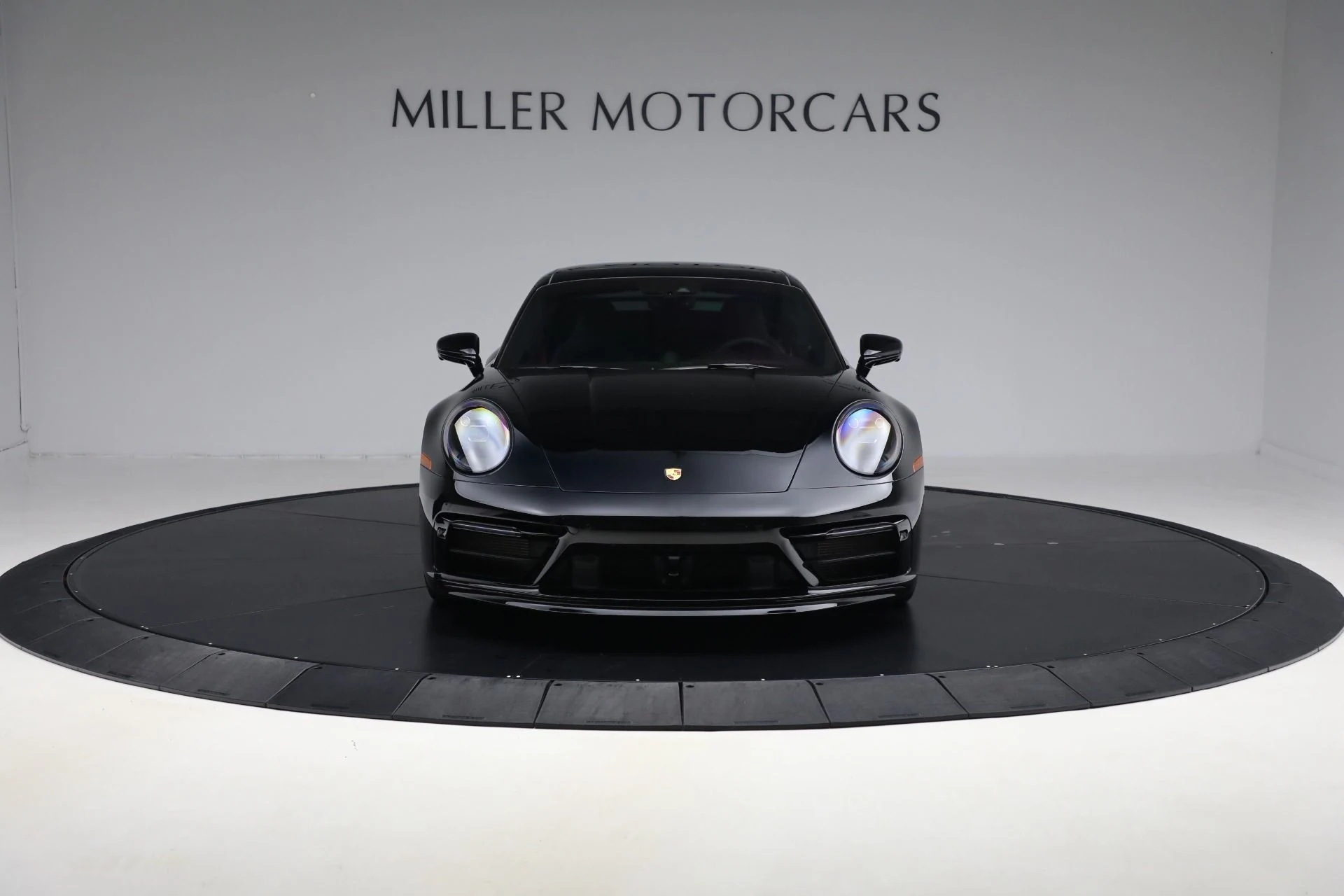 mph011_1913277608_Used_2023_Porsche_911_Carrera_GTS_1f34ef265a