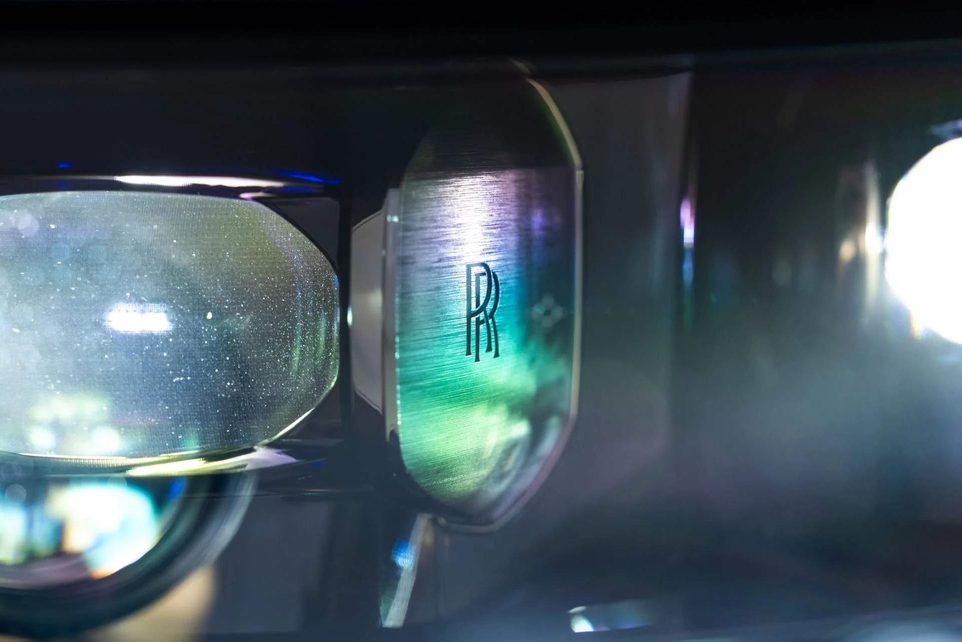 mph011_1923116997_Used_2024_Rolls_Royce_Spectre_1775065047_db10257d79