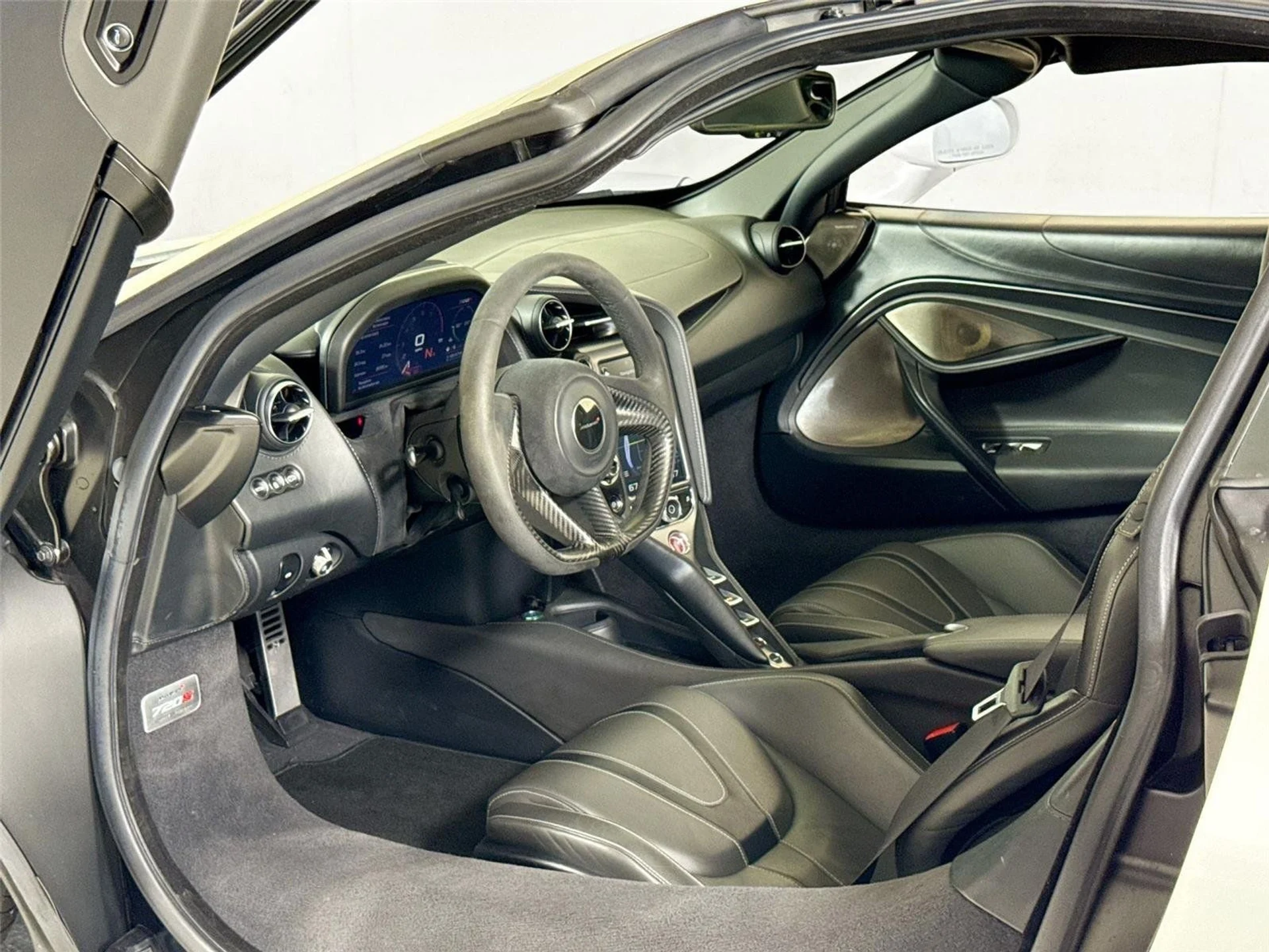 mph011_1931684764_6cd1dbf145be7887d2d66a105124fa66_ff80a46244