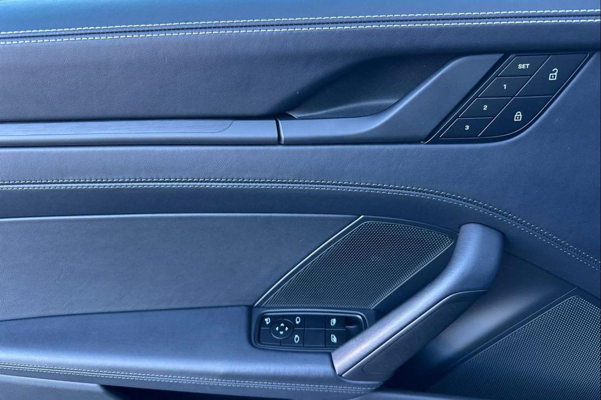 mph011_1932766651_80i_F0c_Eo5_KOOFZT_Ax_Cb3_SL_5h_IE_5329b9968a