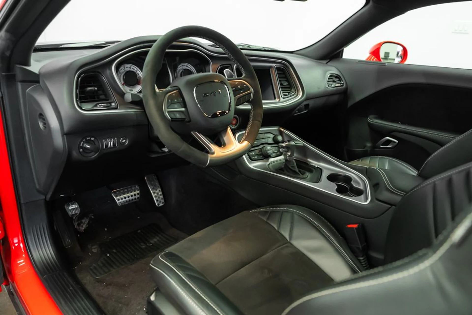 mph011_1935123513_dodge_challenger_2018_jpg_v_1775587595_90bd8acb4c