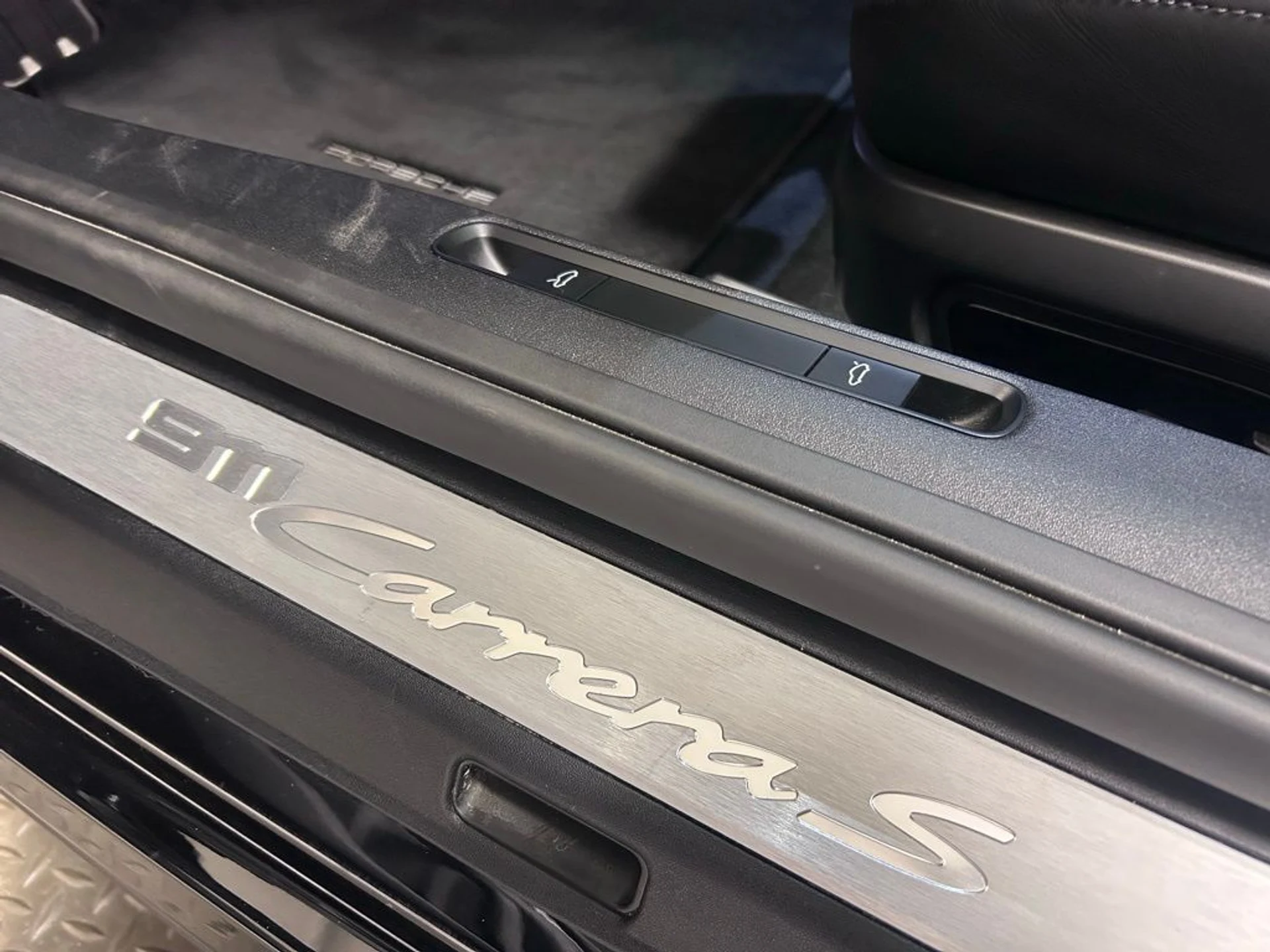 mph011_1949315202_22c0d1ceb66e14cfb29578eeadff72c6x_941e2b49fc