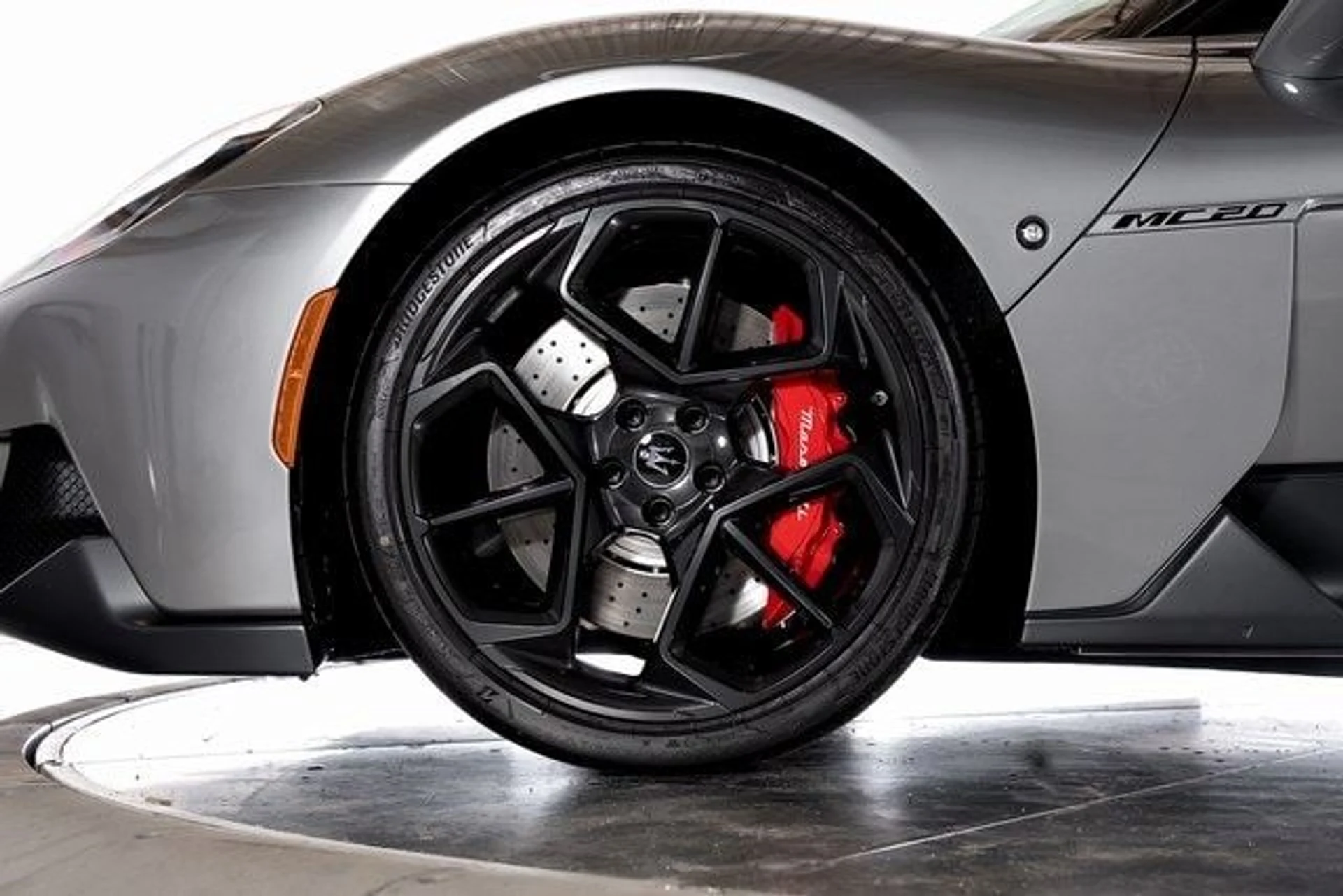 mph011_1949458047_cc757425444c91cd4583c52f41c81300x_4e9d06b605