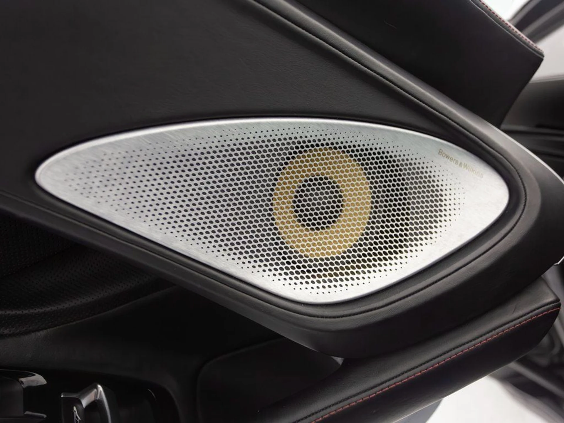 mph011_196381413_80d16e2ab06e6cd63cb557ed8da93237x_d64231052d