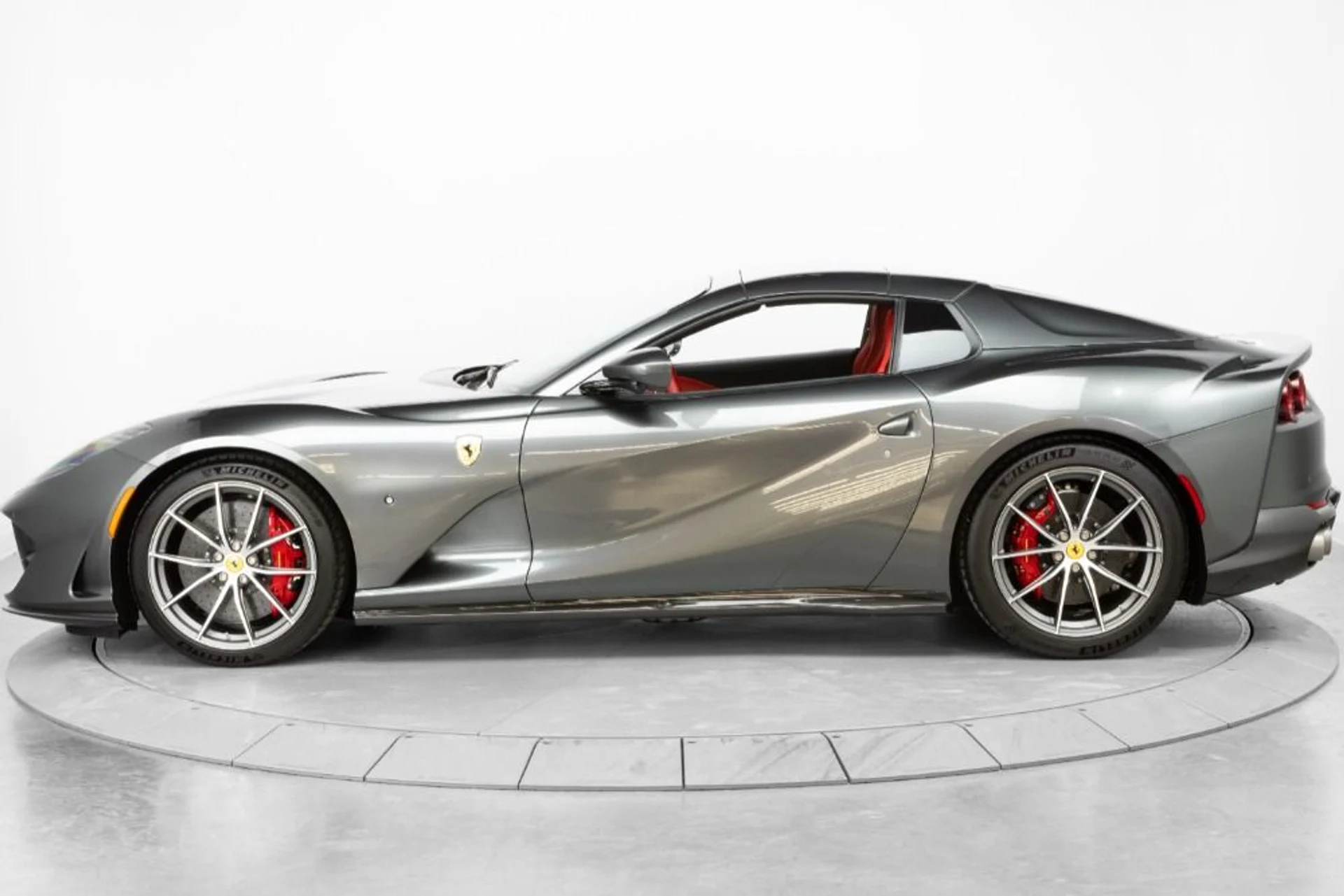 mph011_1967615548_Used_2023_Ferrari_812_GTS_6ccdd75565