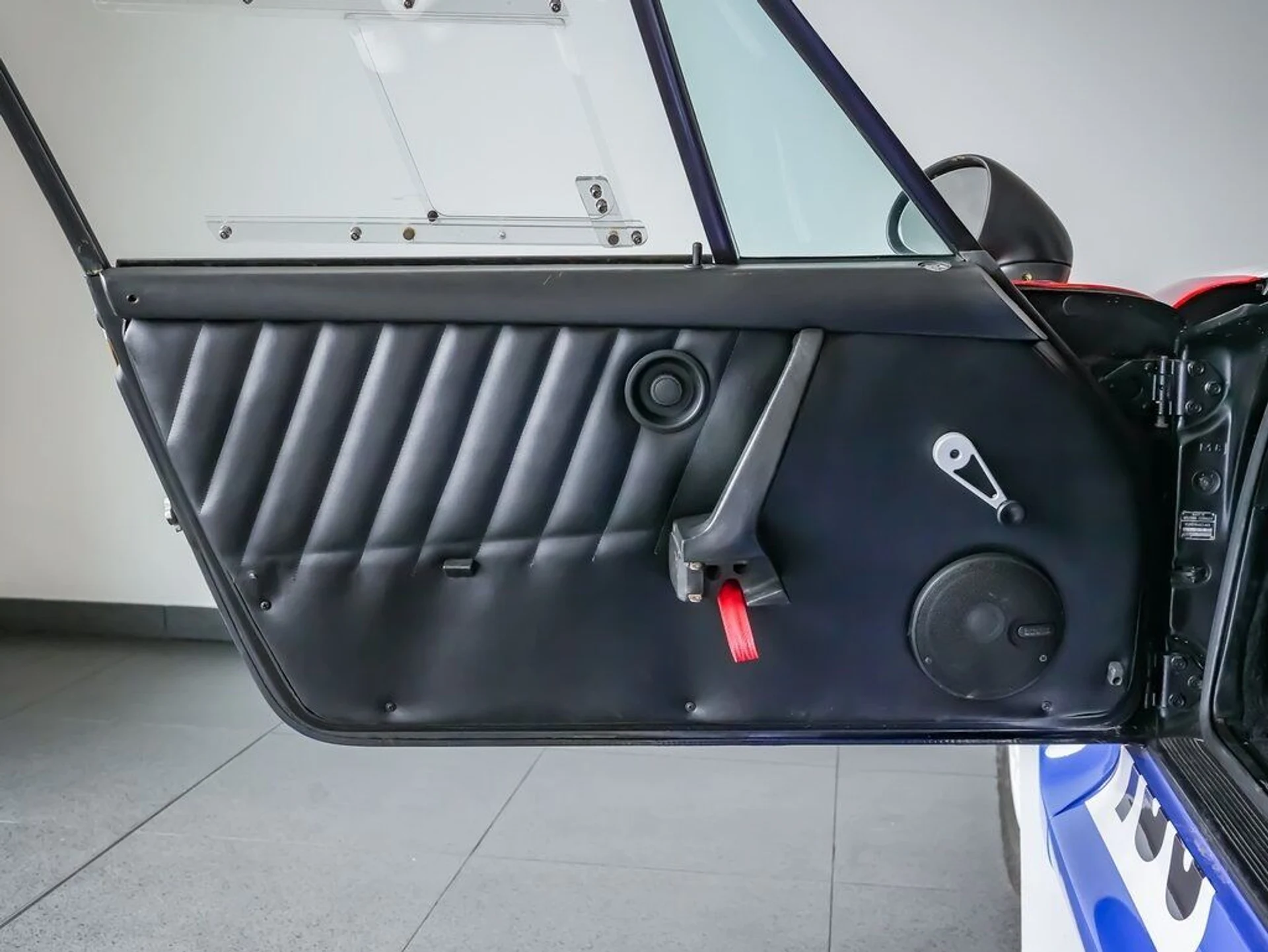 mph011_1975465004_1b326b9a8106993a07210ed5222d8f83_6fd48db669