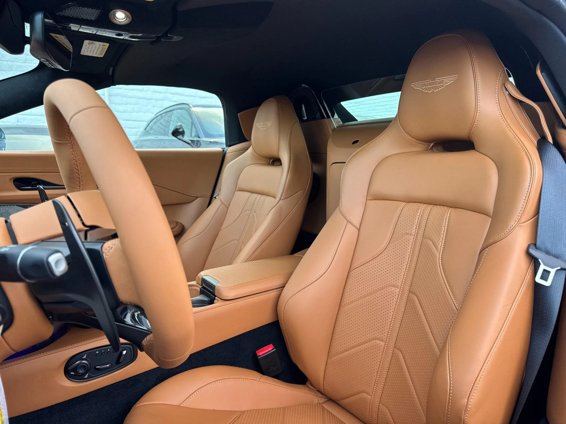 mph011_1977082959_New_2026_Aston_Martin_Vantage_Roadster_1767798656_7e112f53ee