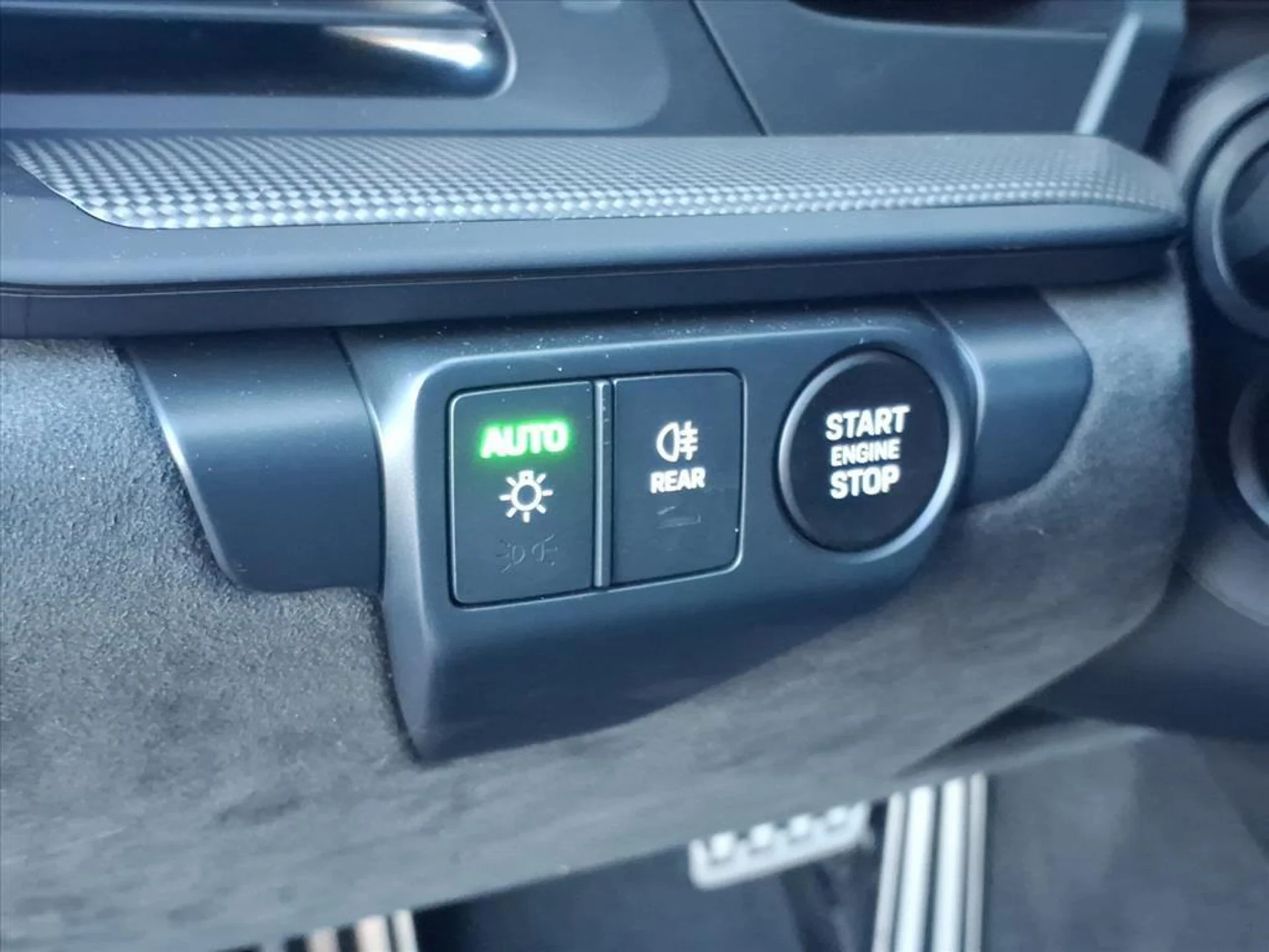 mph011_1978894329_448798c08f2f73c991069d3ee57e3a69_2e2793328d